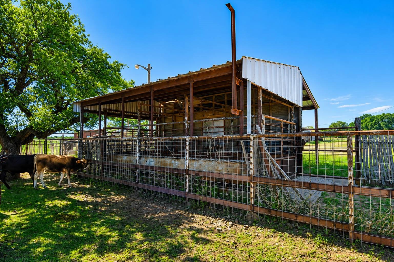 main property photo 31