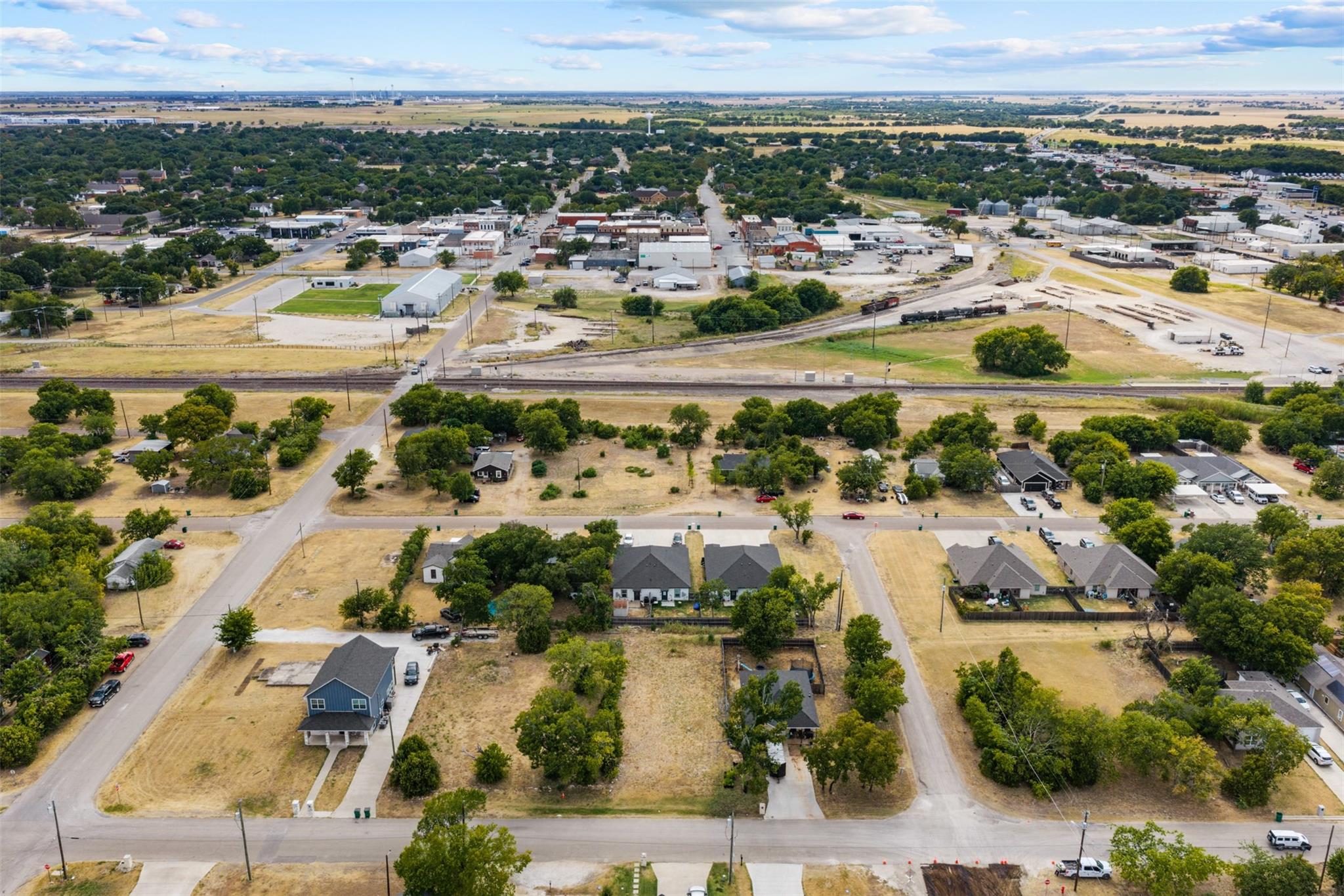 main property photo 9