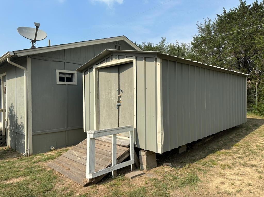 main property photo 18