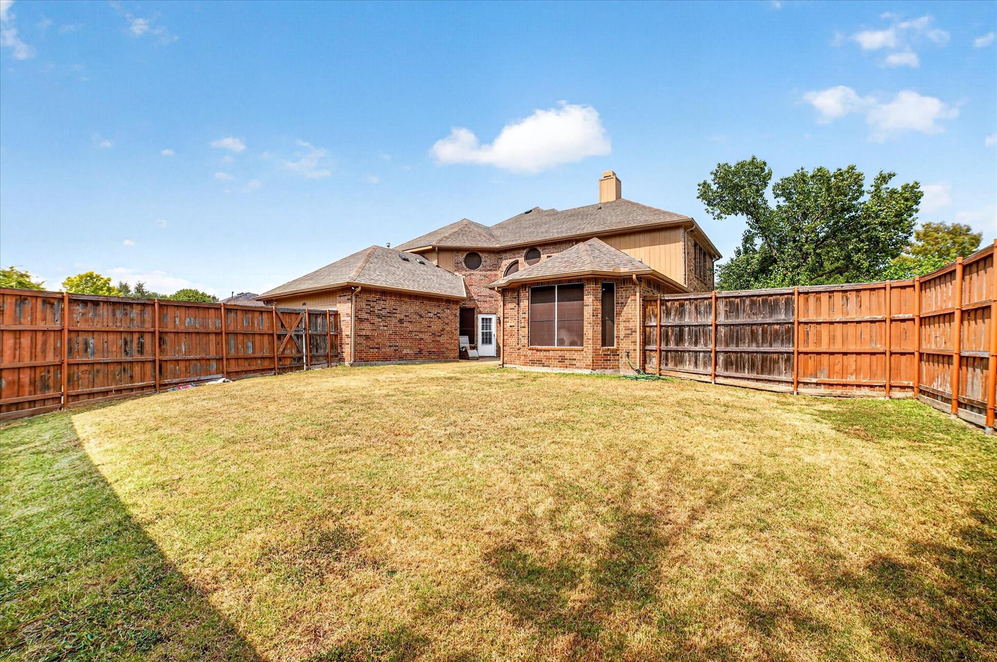 main property photo 32