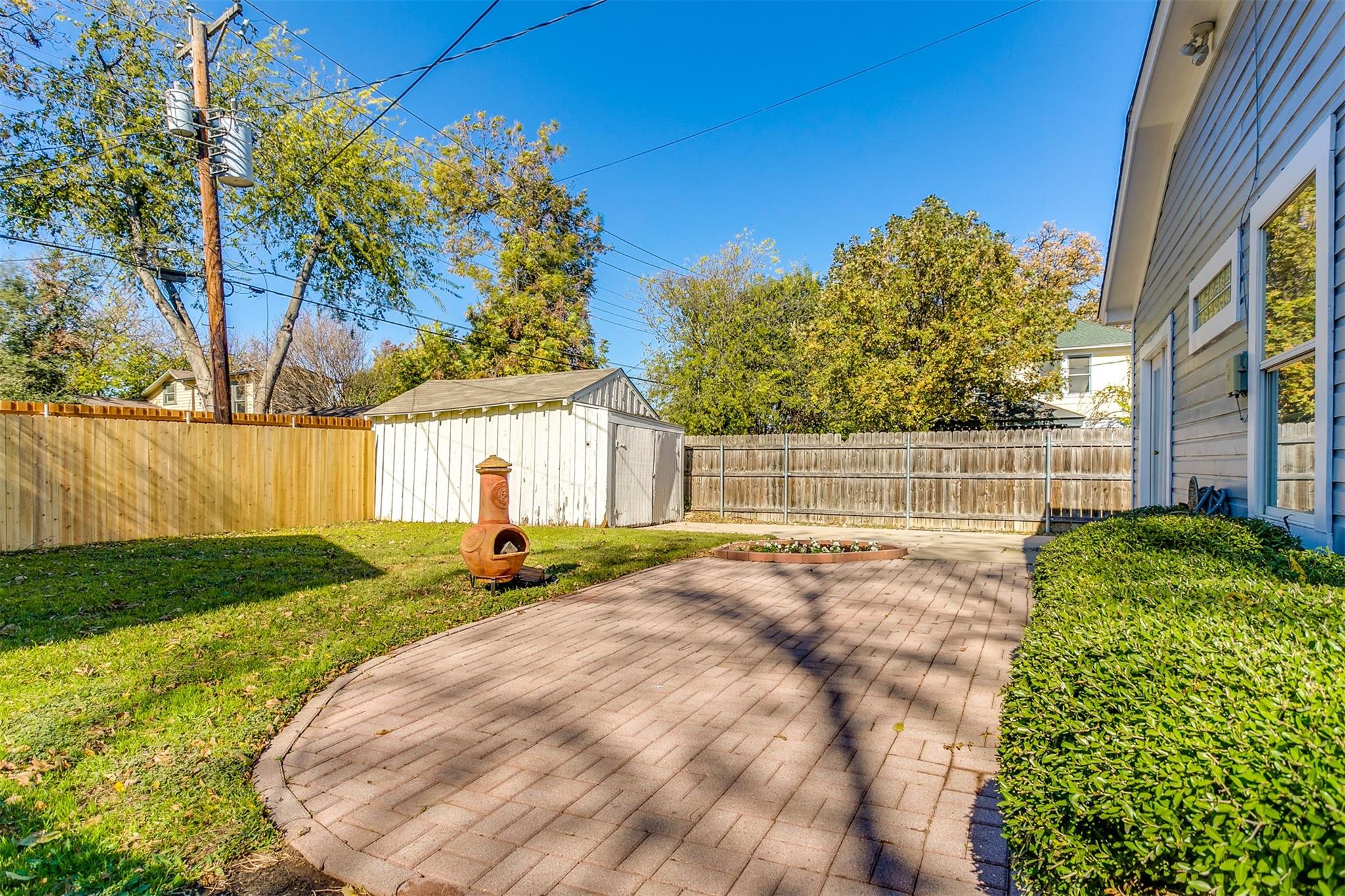 main property photo 32