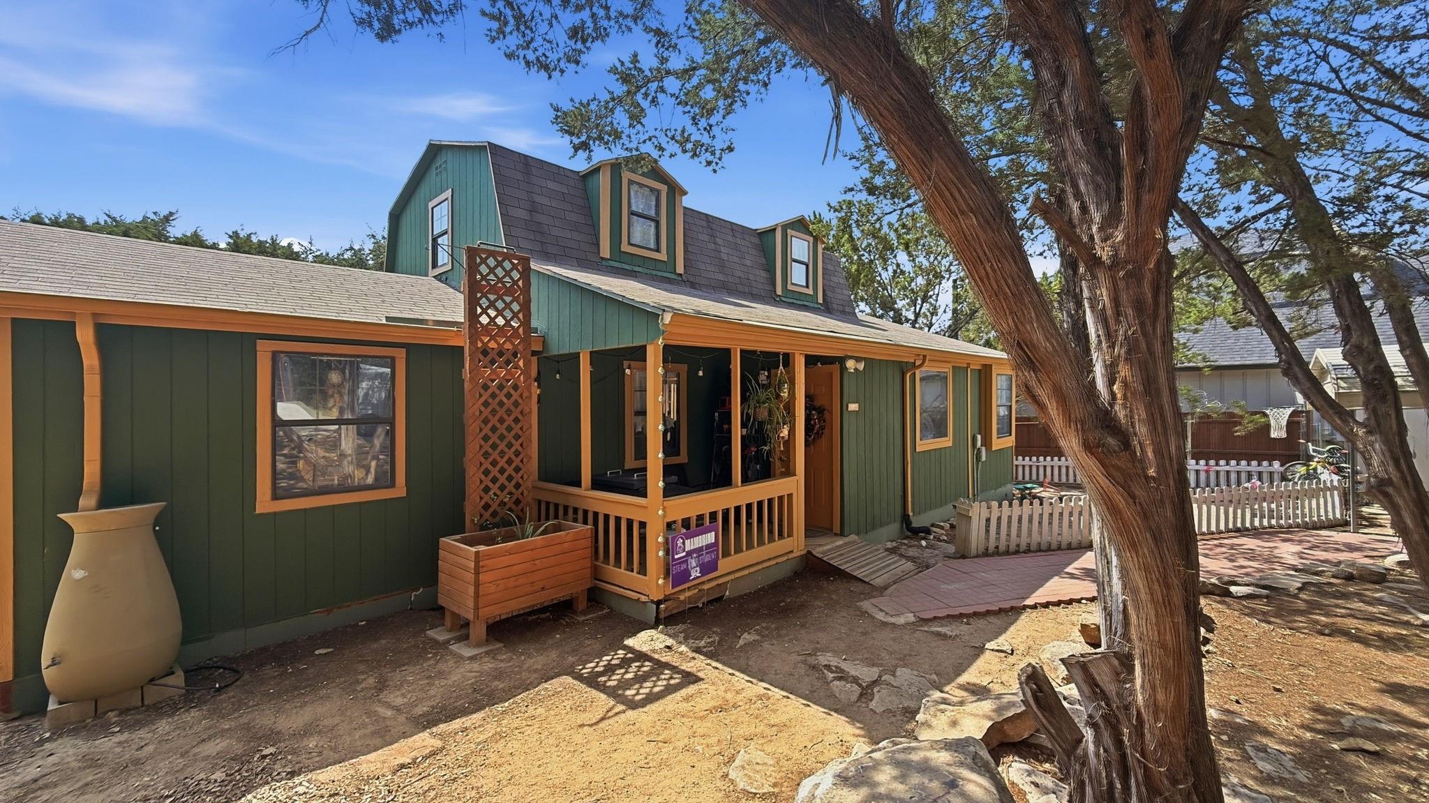 main property photo 4