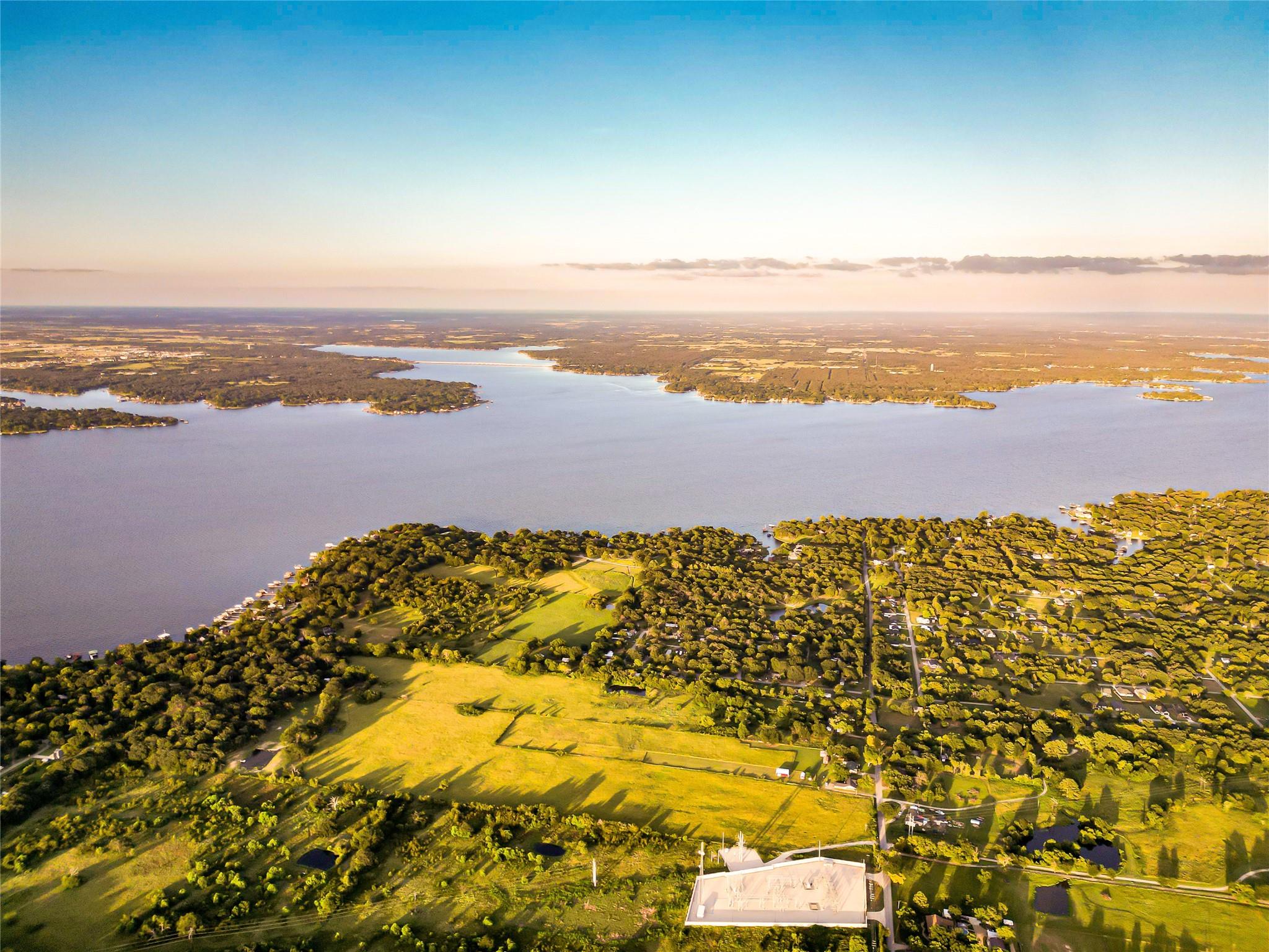 main property photo 23