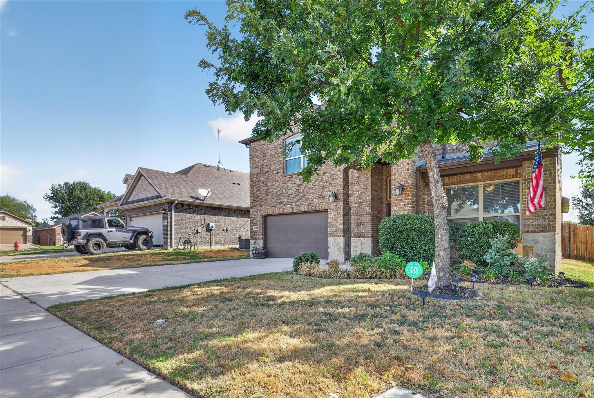 main property photo 2