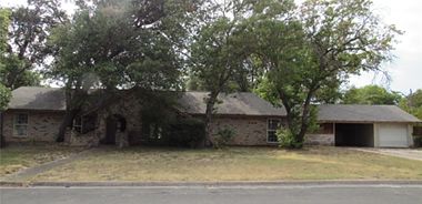 image of property with 5 Bed | 2 Bath | 2,288 Sqft
