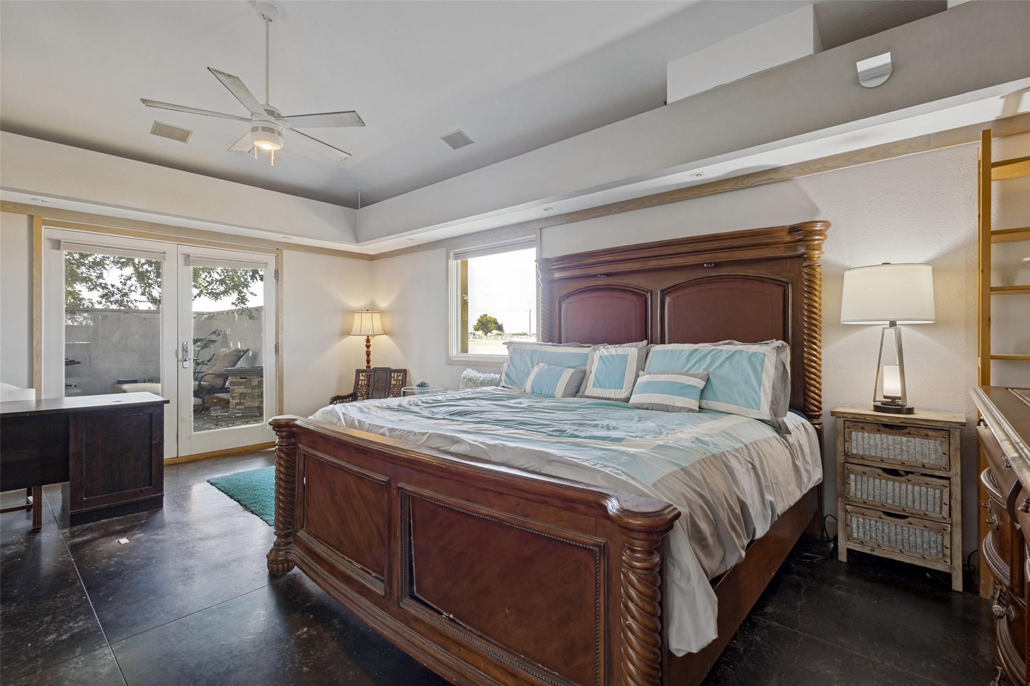 main property photo 25