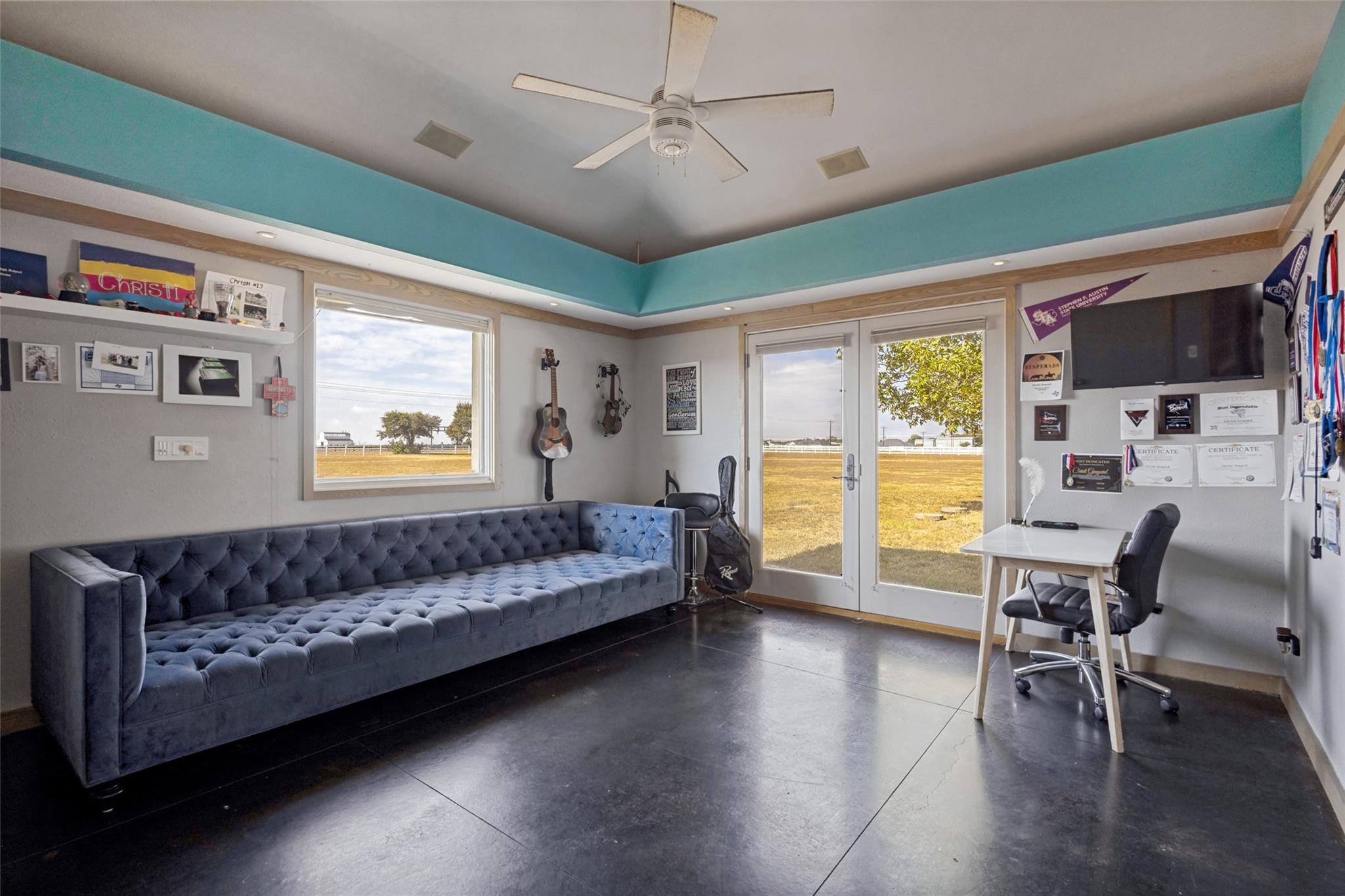 main property photo 31