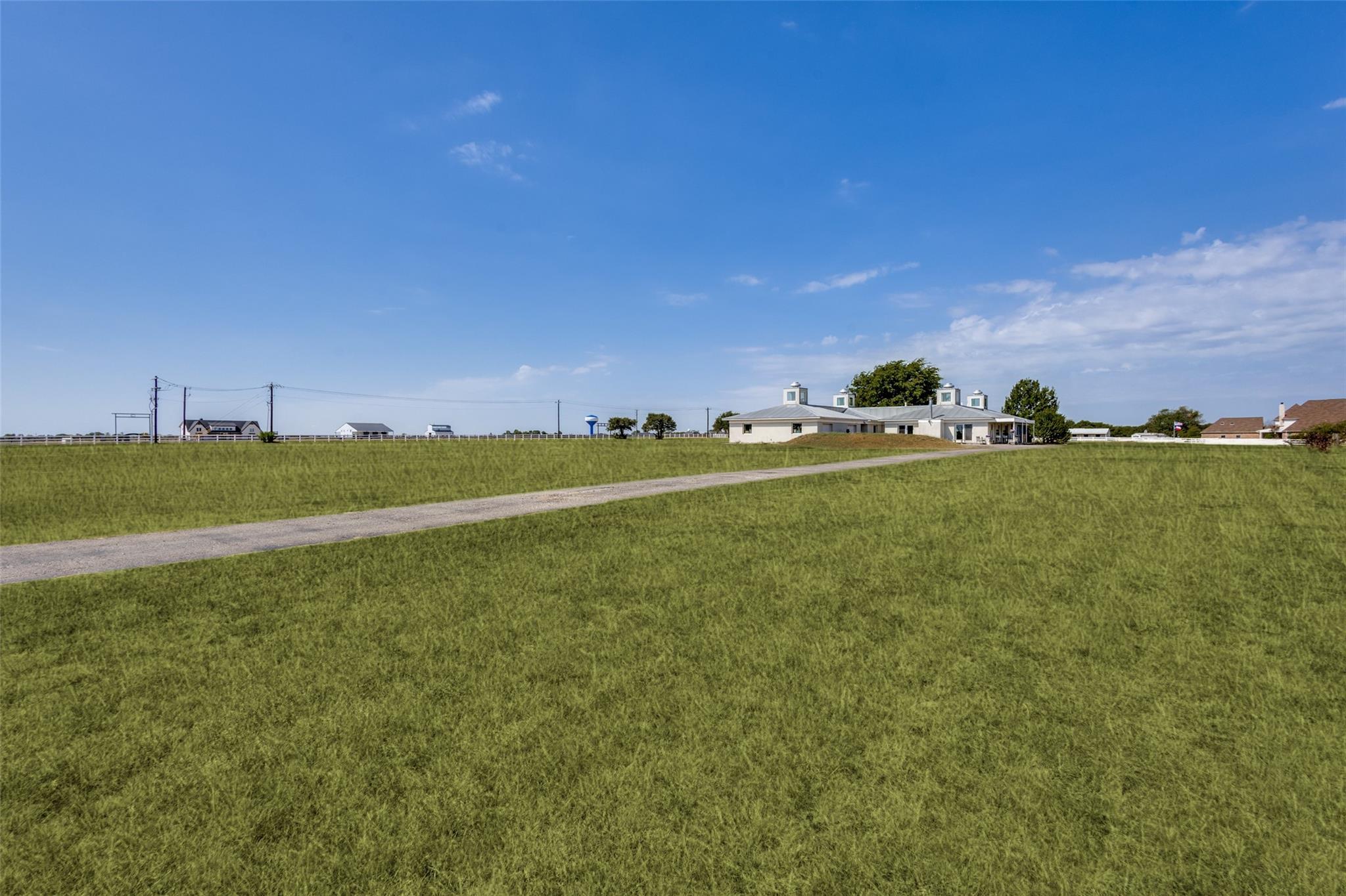 main property photo 38