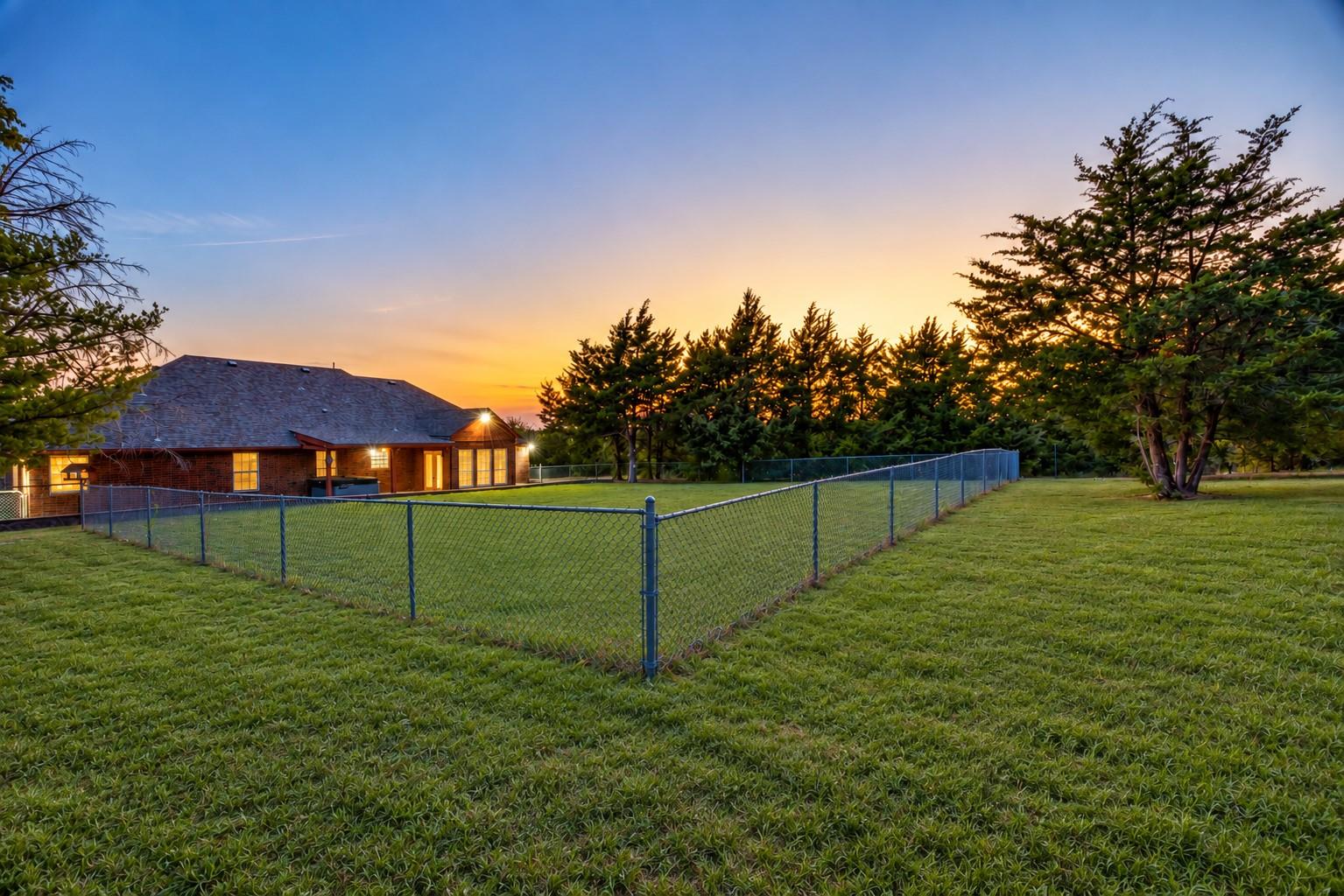main property photo 25