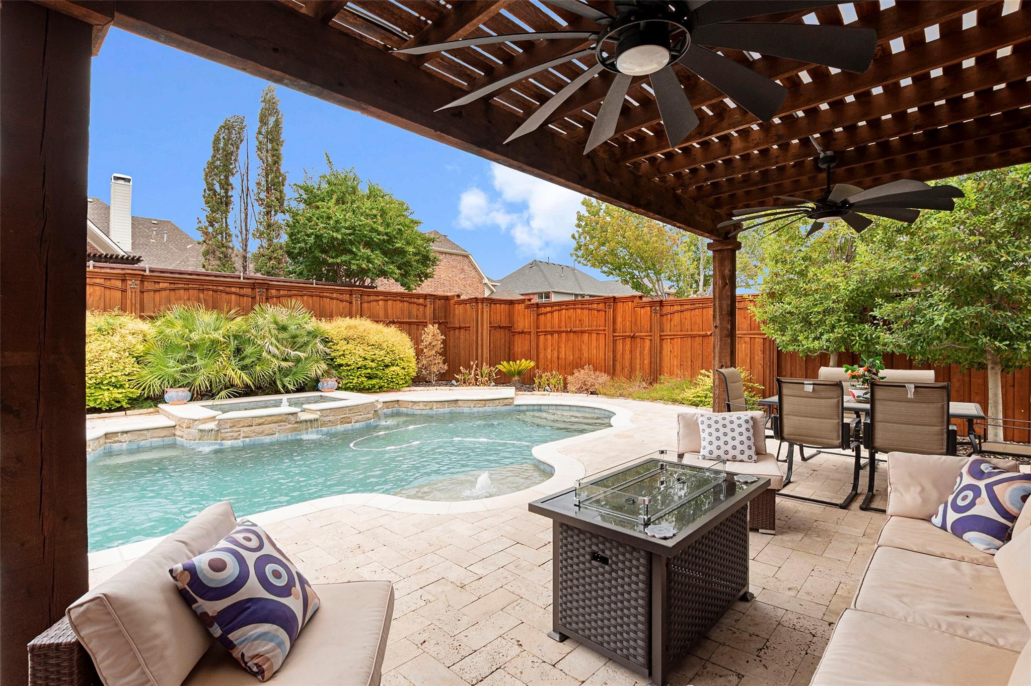 main property photo 19