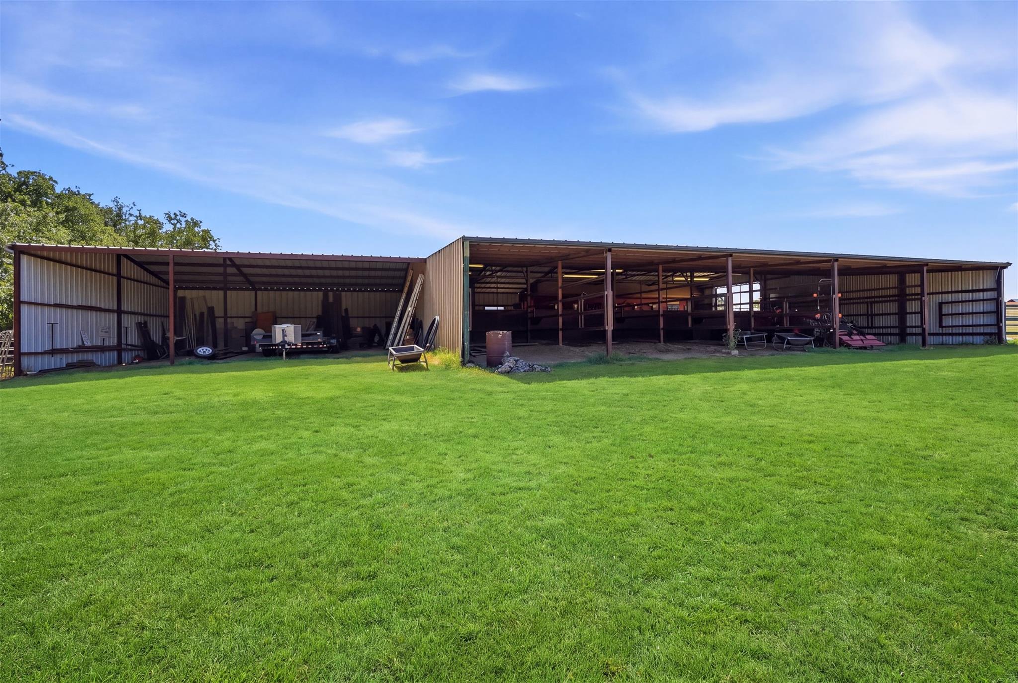 main property photo 37