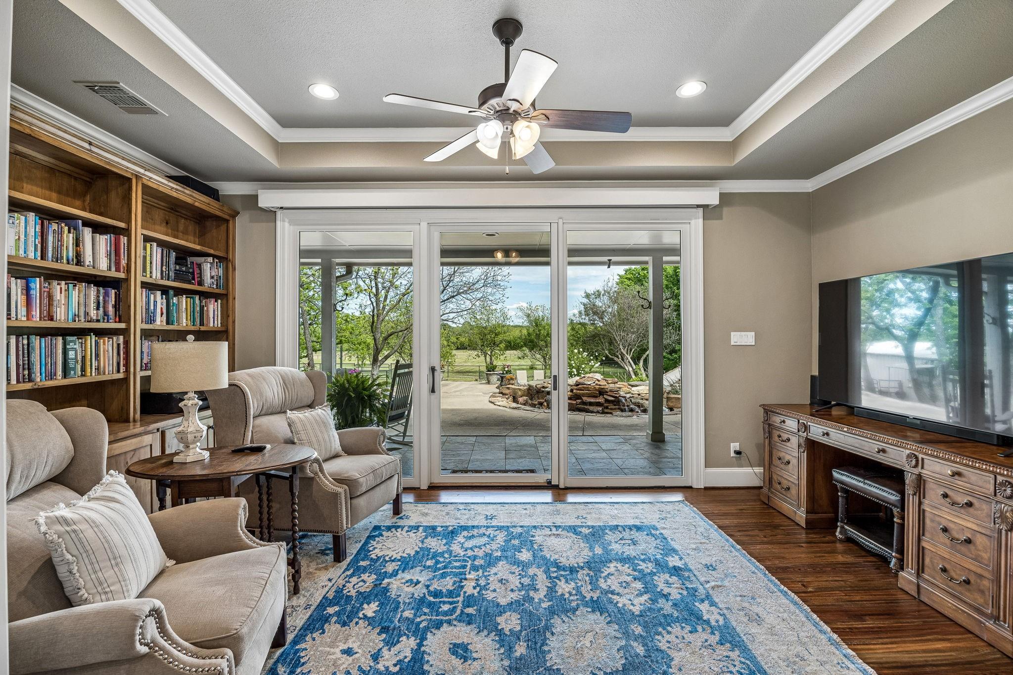 main property photo 12
