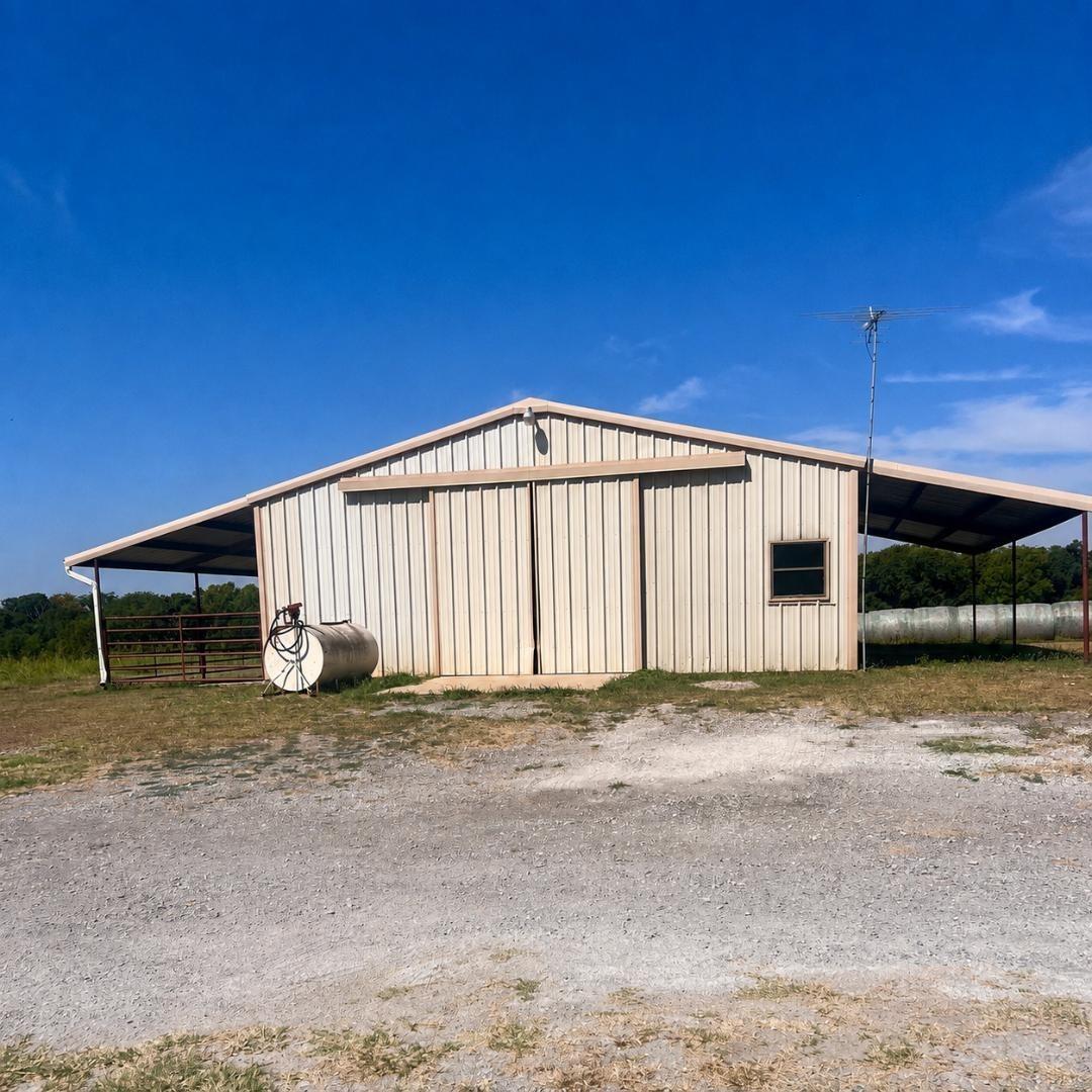 main property photo 37