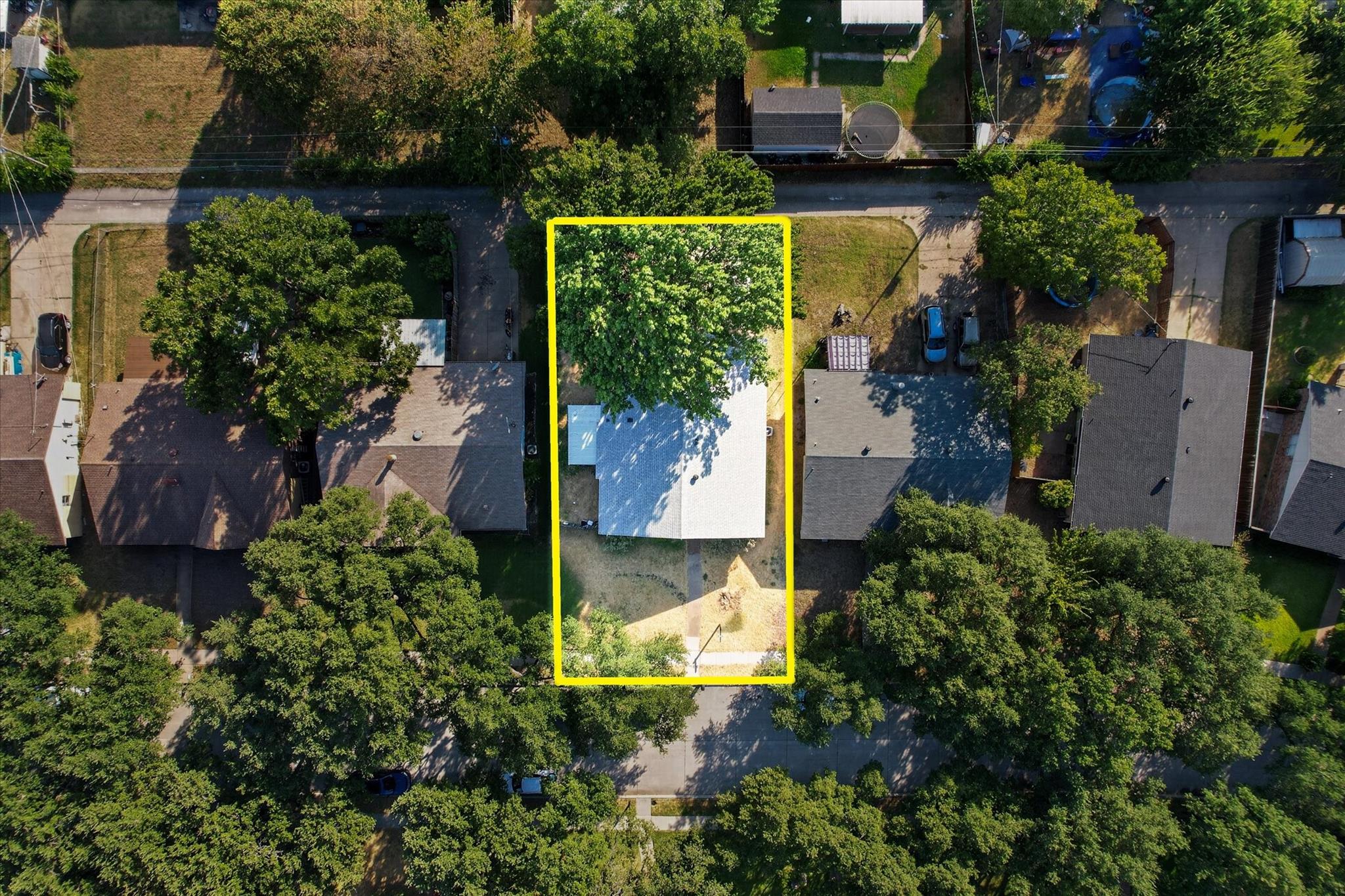 main property photo 20