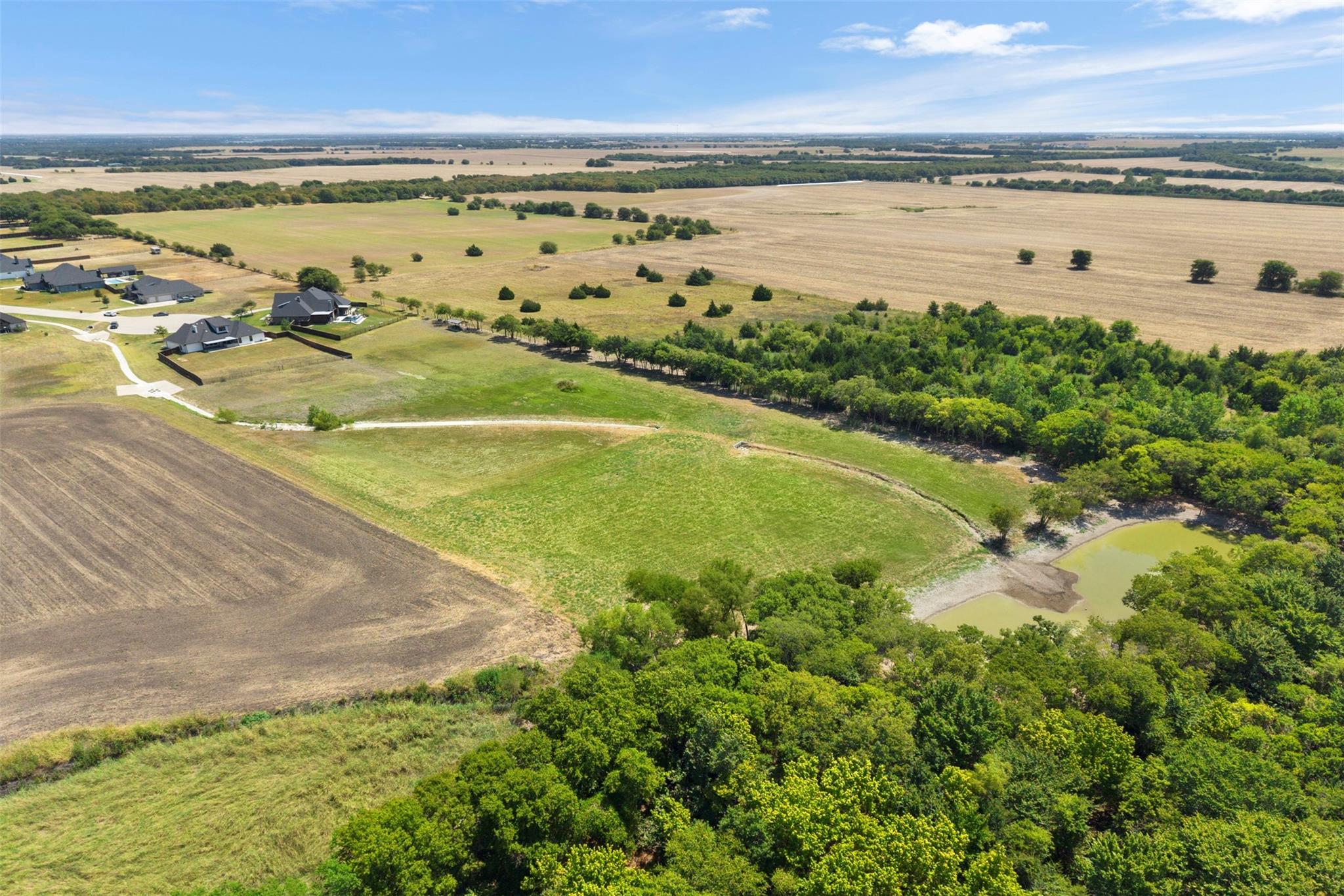 main property photo 36