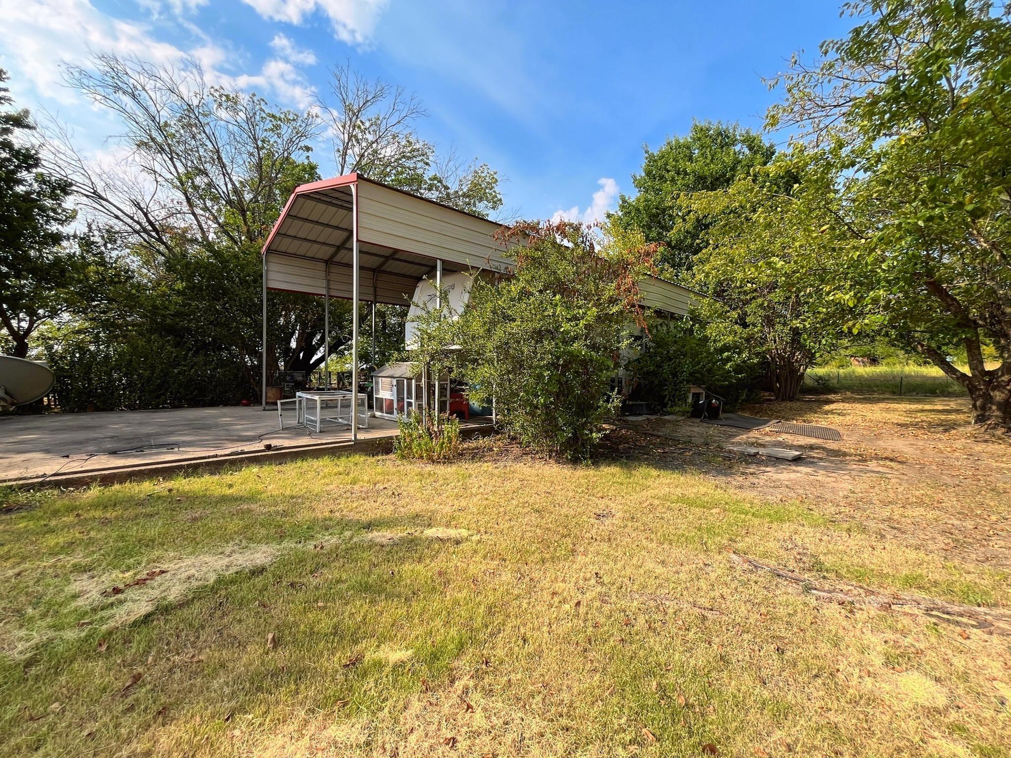 main property photo 6