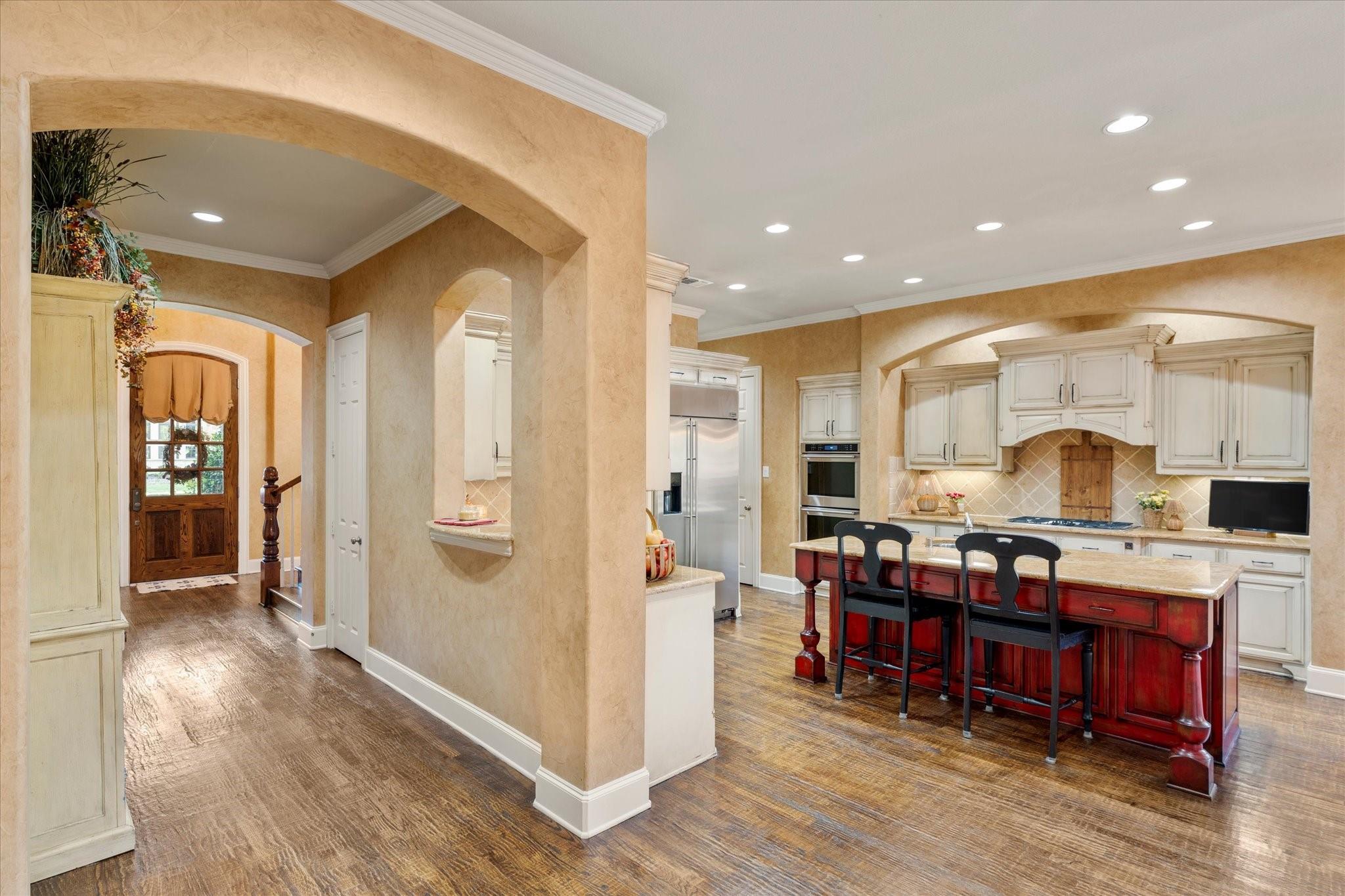 main property photo 9