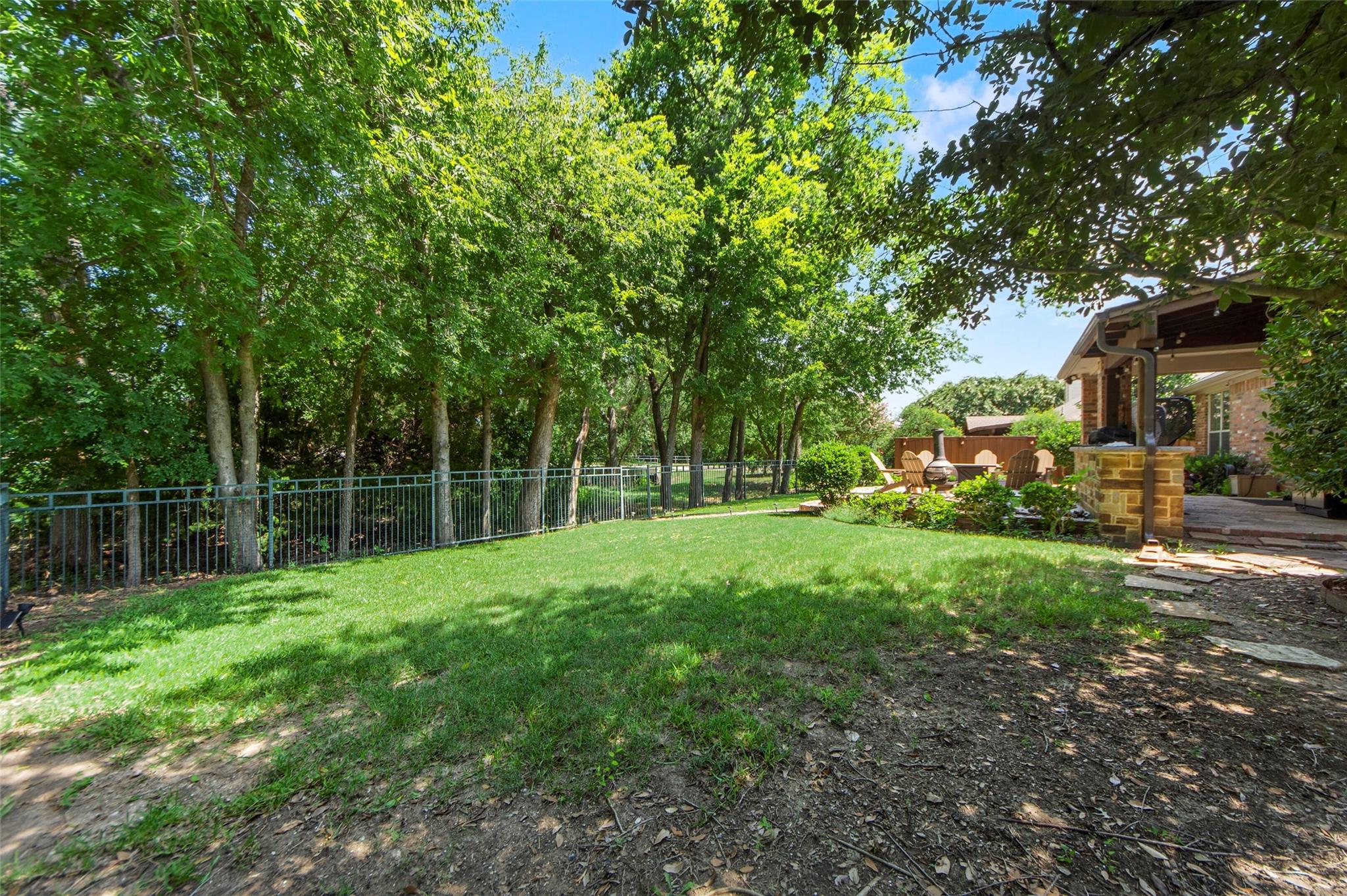main property photo 33