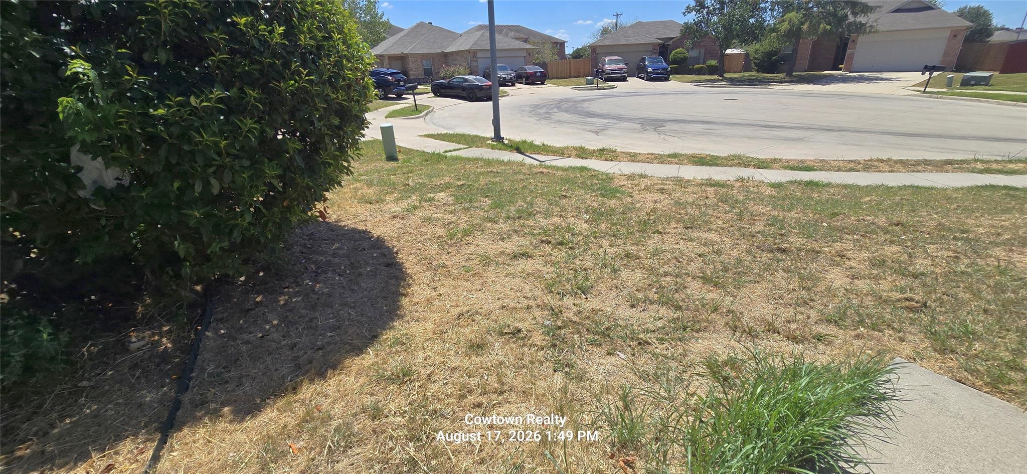 main property photo 23