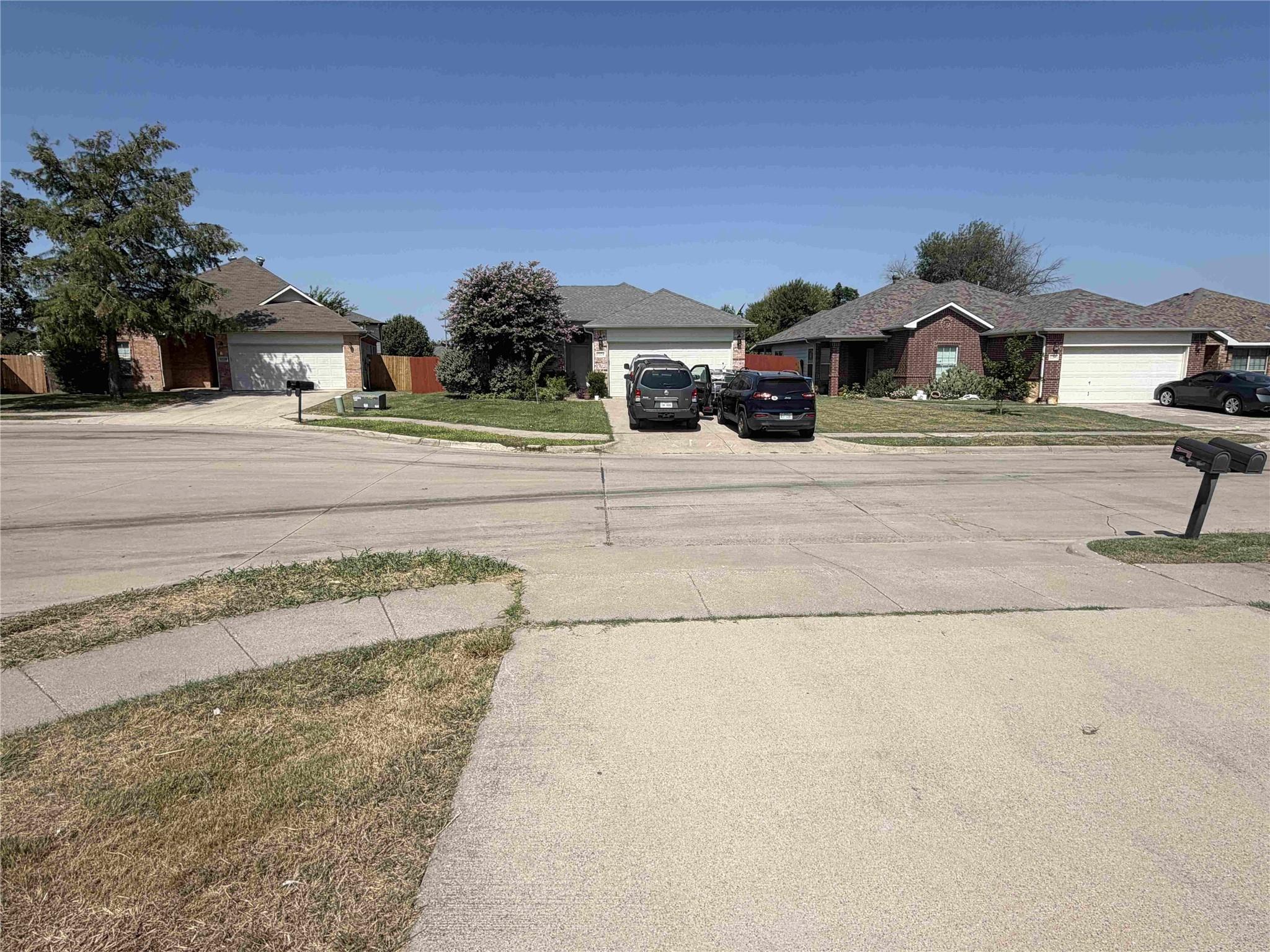 main property photo 3