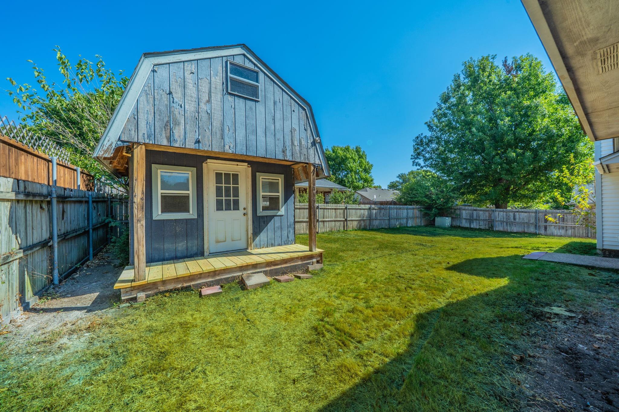 main property photo 23