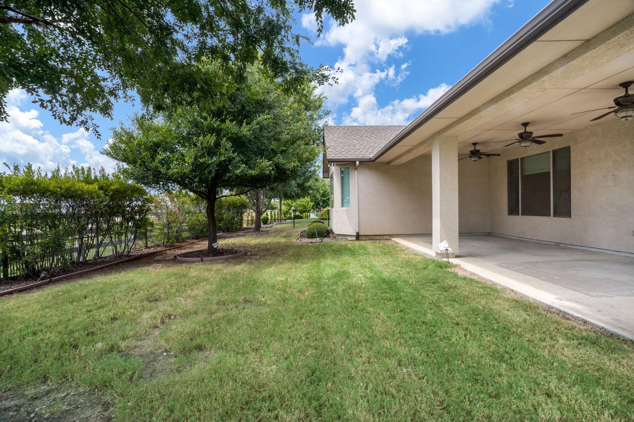main property photo 30