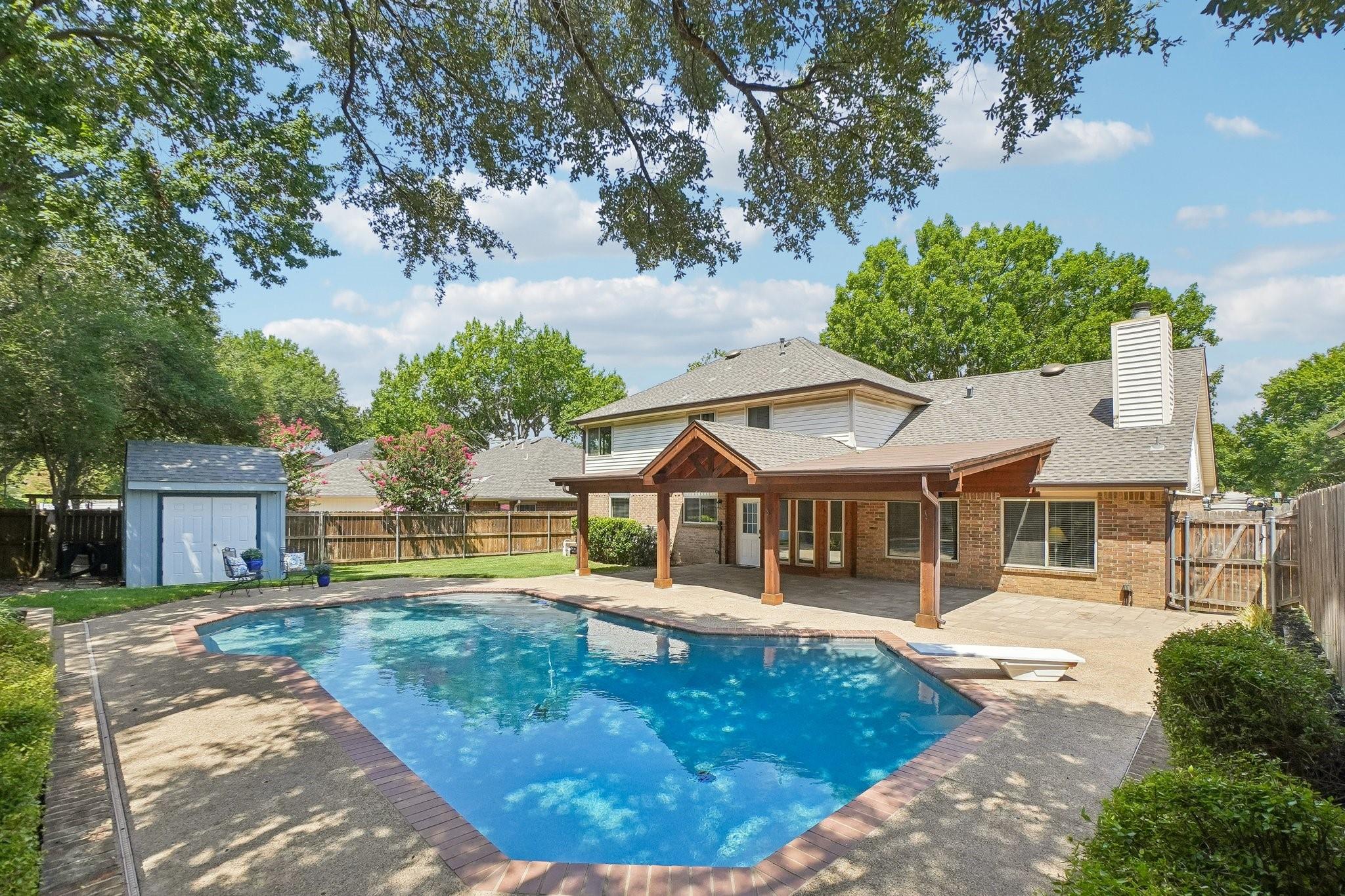 main property photo 29