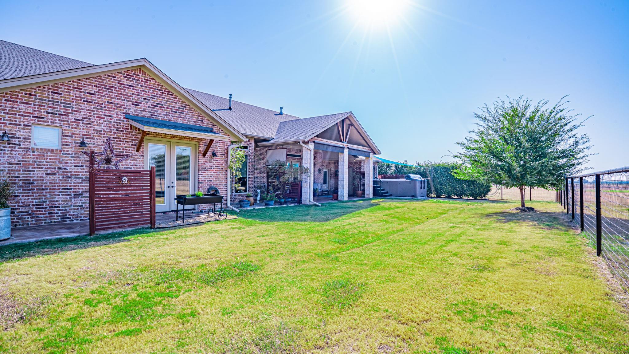 main property photo 31