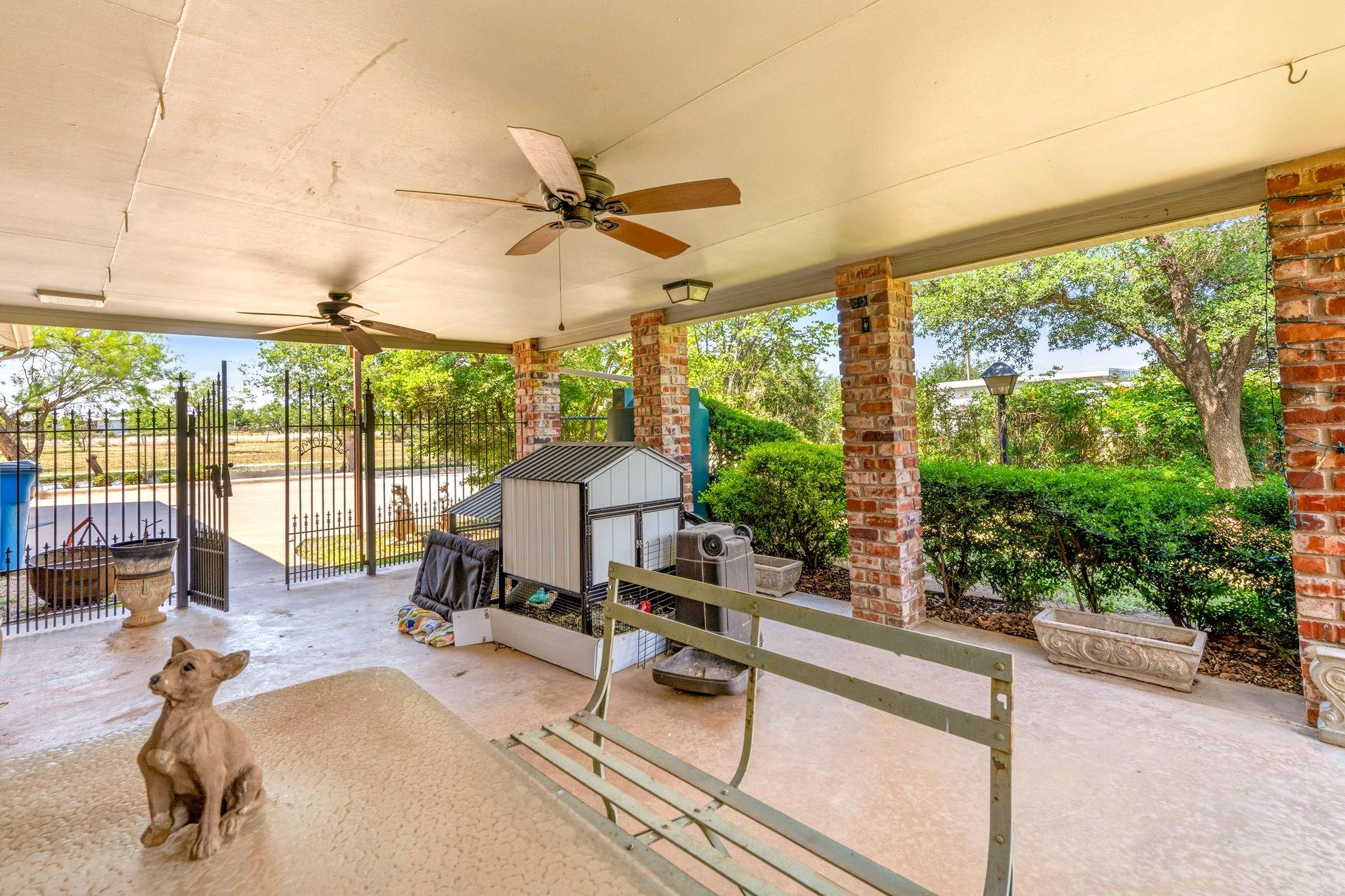 main property photo 29