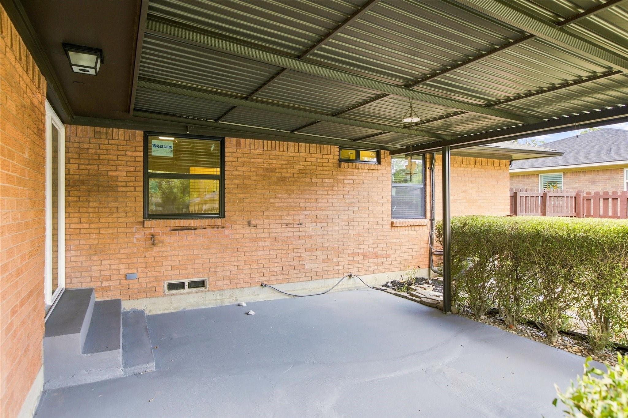 main property photo 23