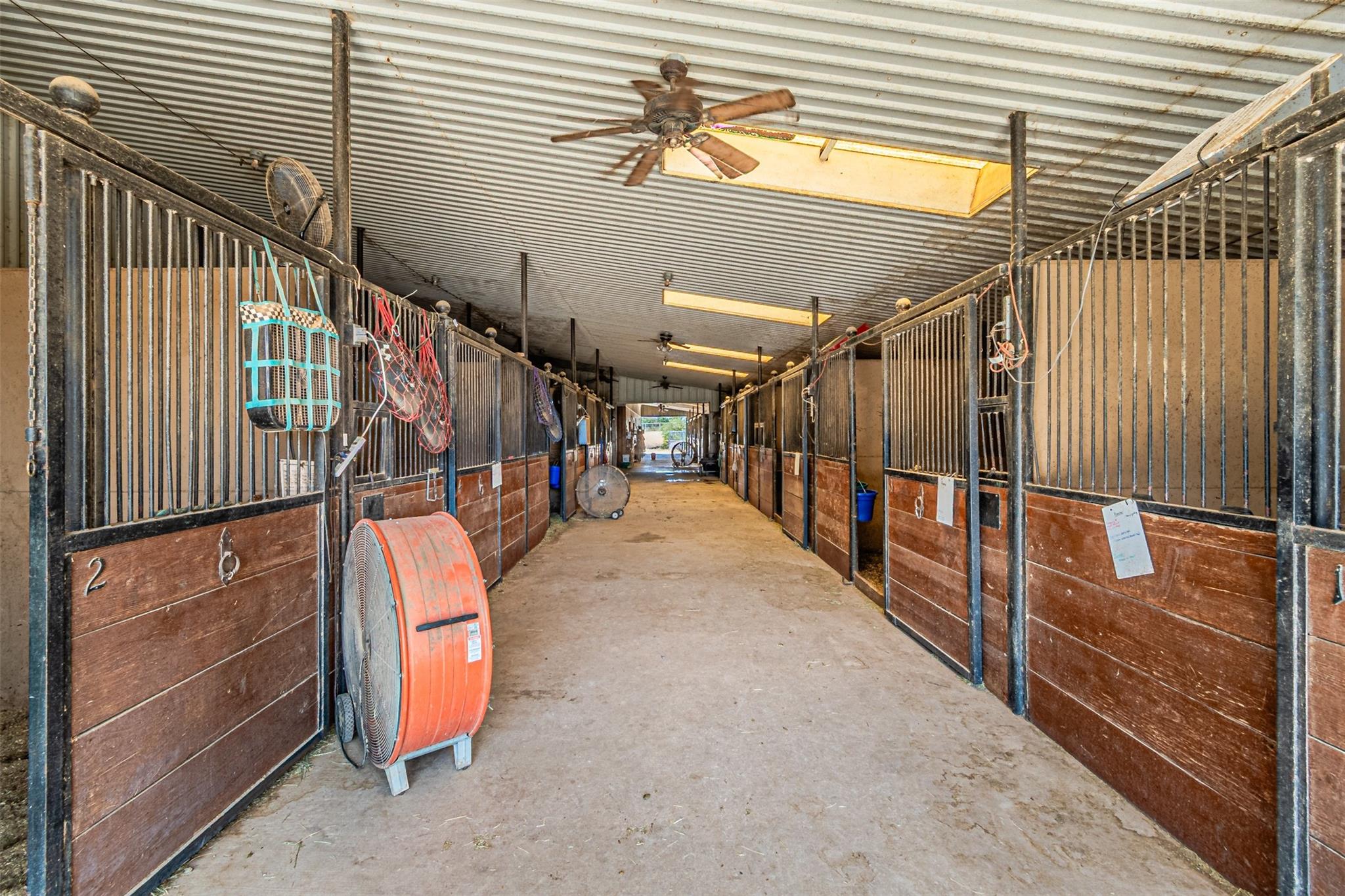 main property photo 10