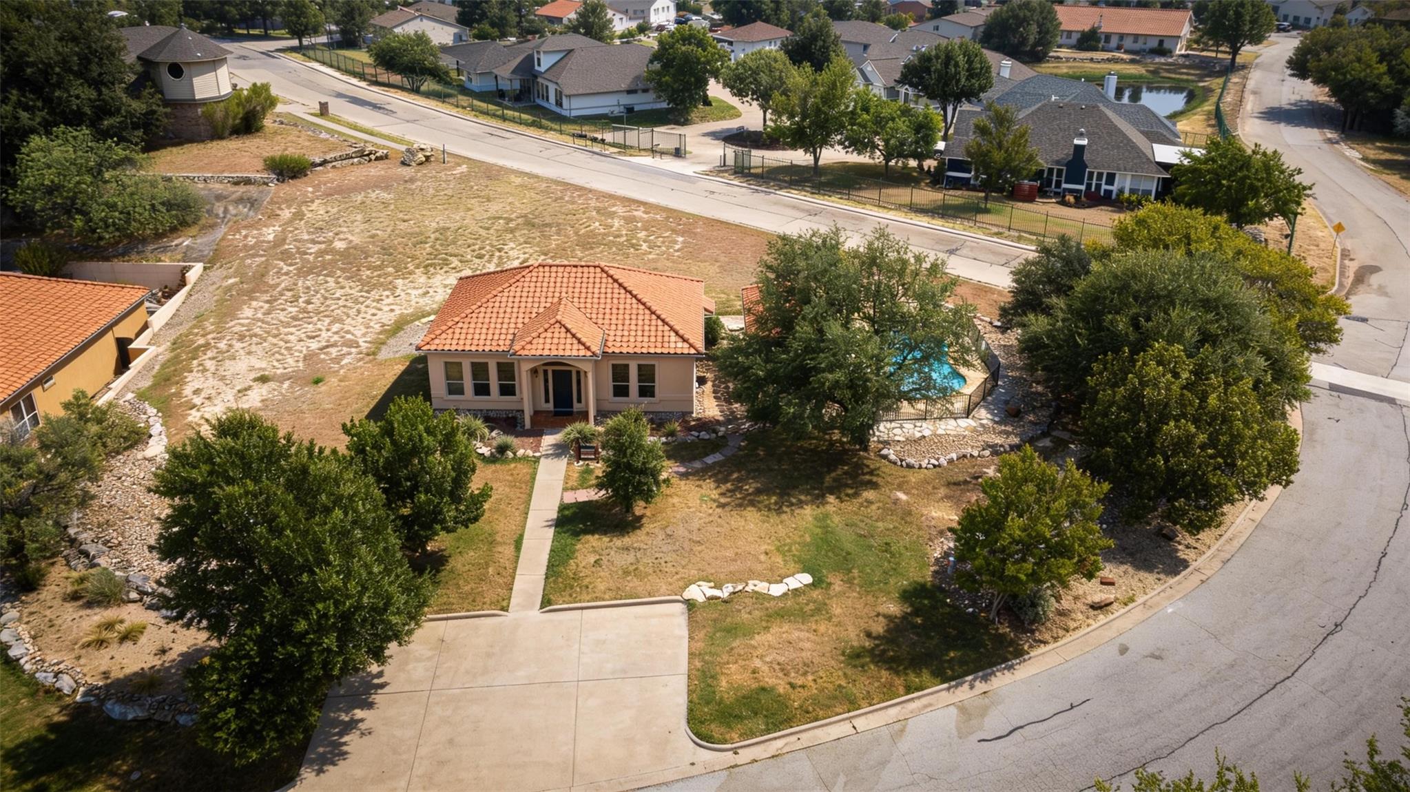 main property photo 38