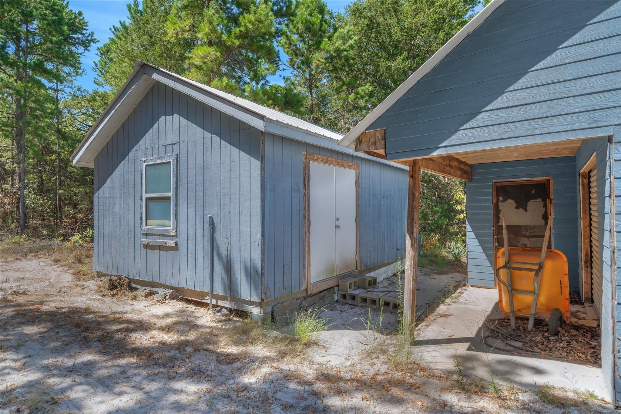 main property photo 36