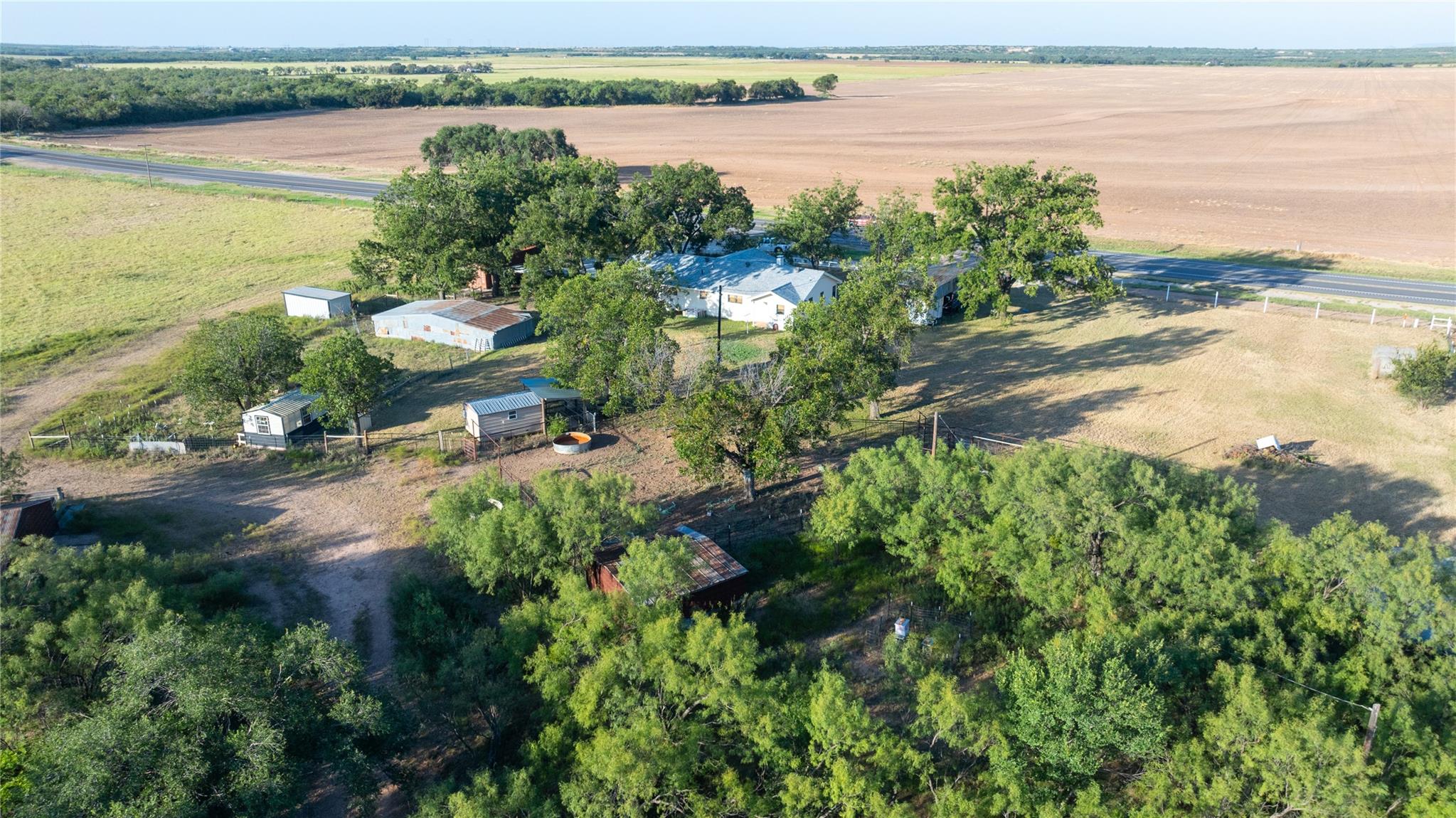 main property photo 22
