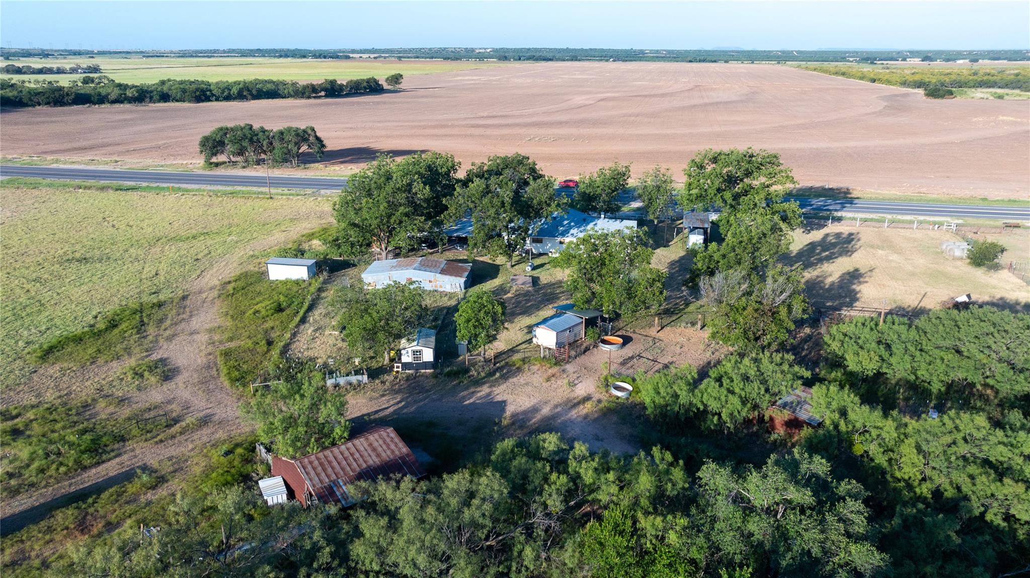 main property photo 24