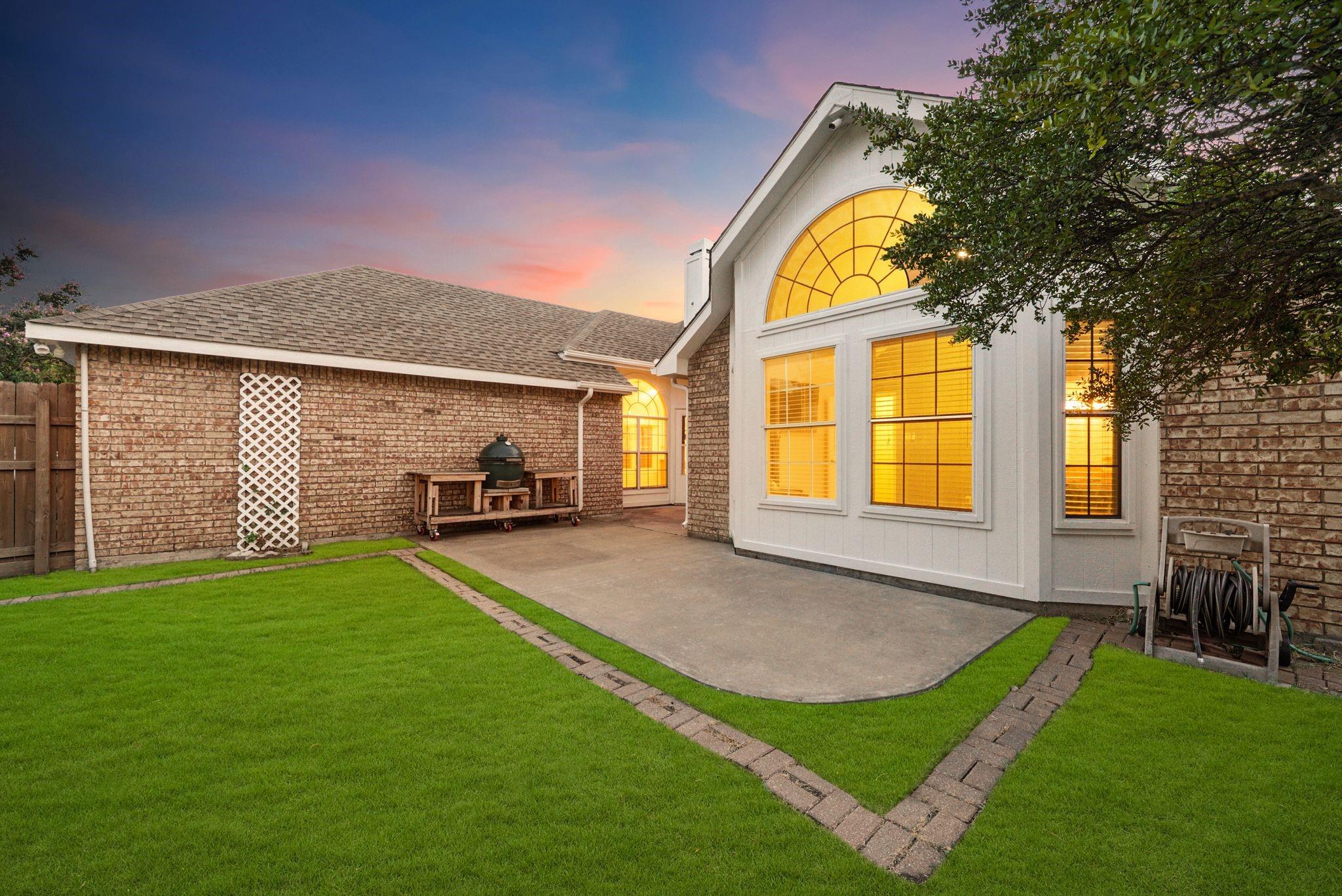 main property photo 28