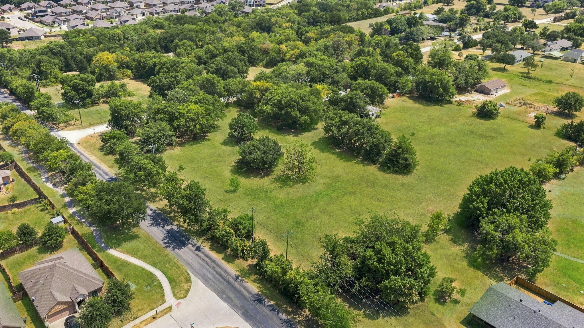main property photo 6