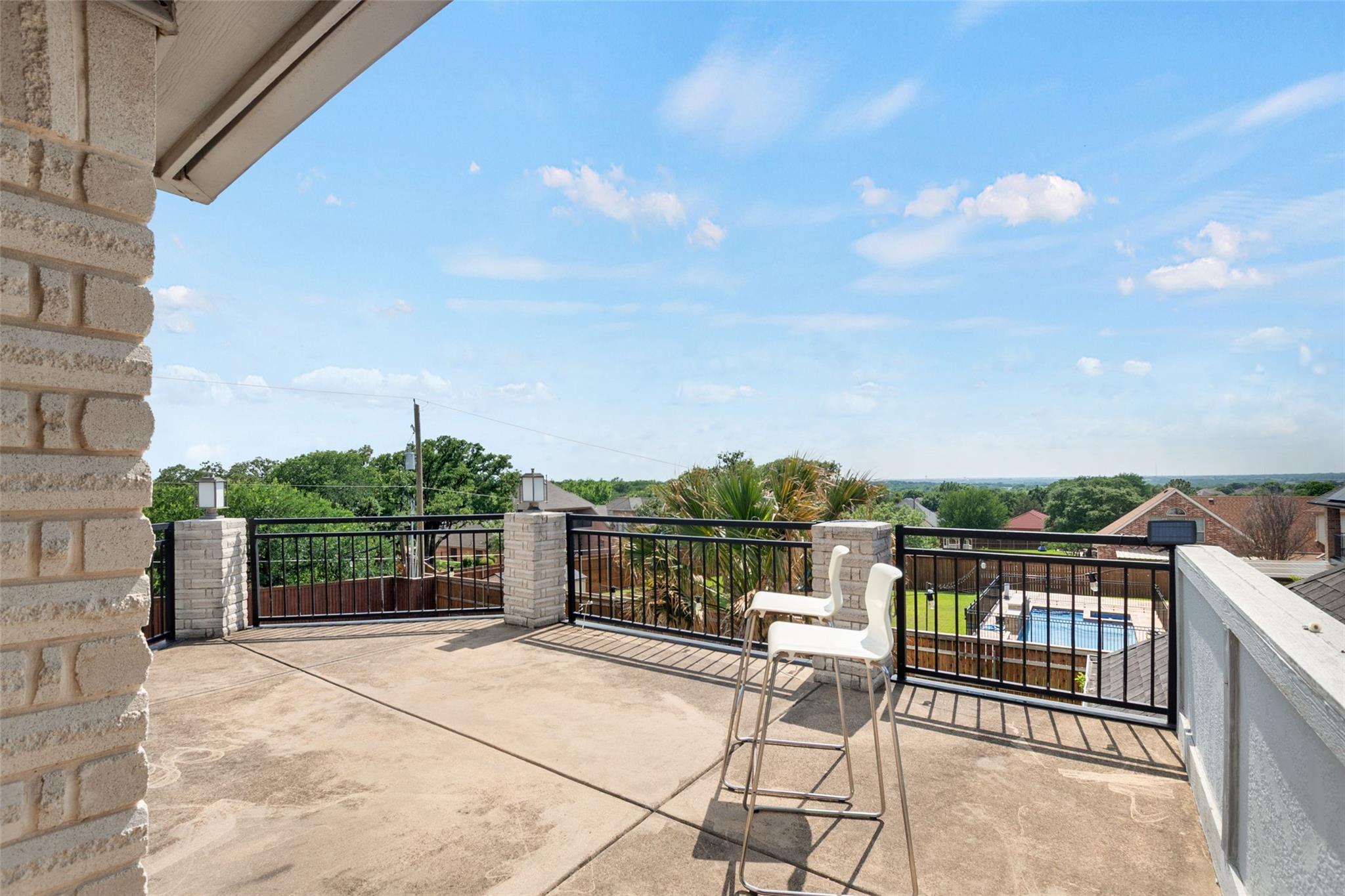 main property photo 27