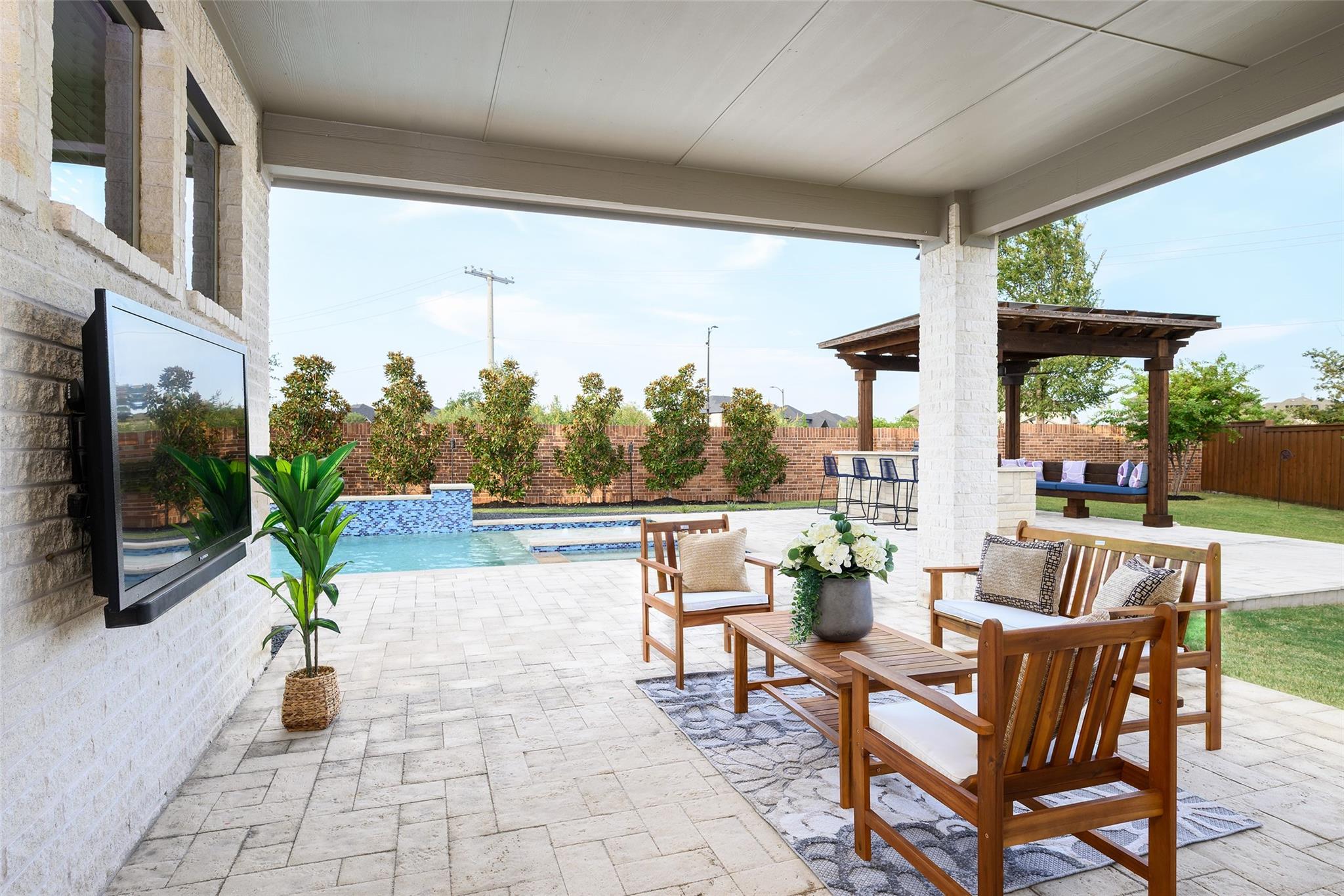 main property photo 14