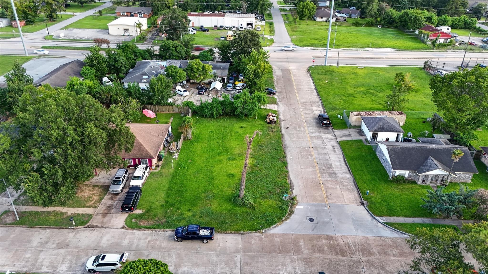main property photo 13