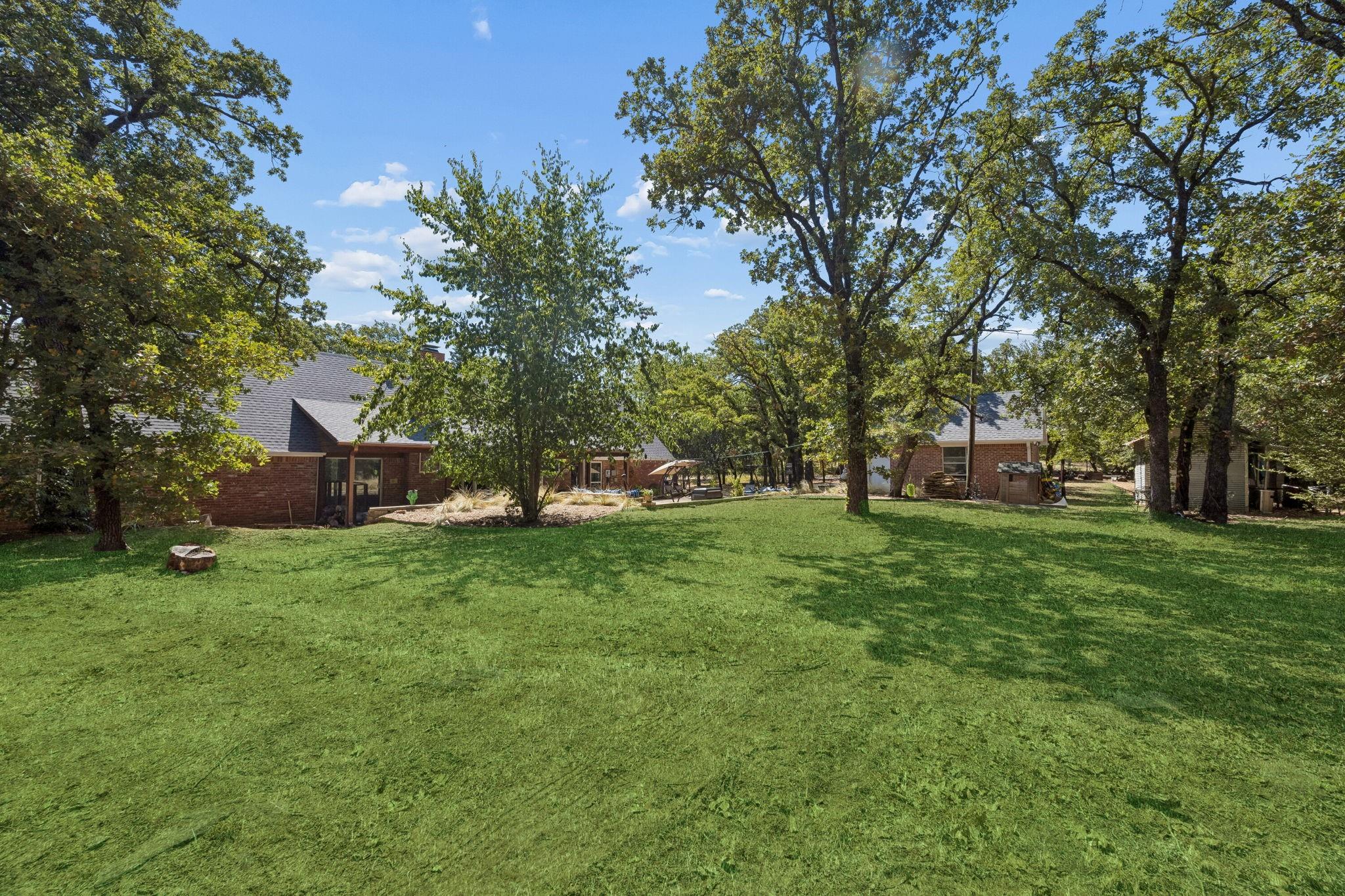 main property photo 13