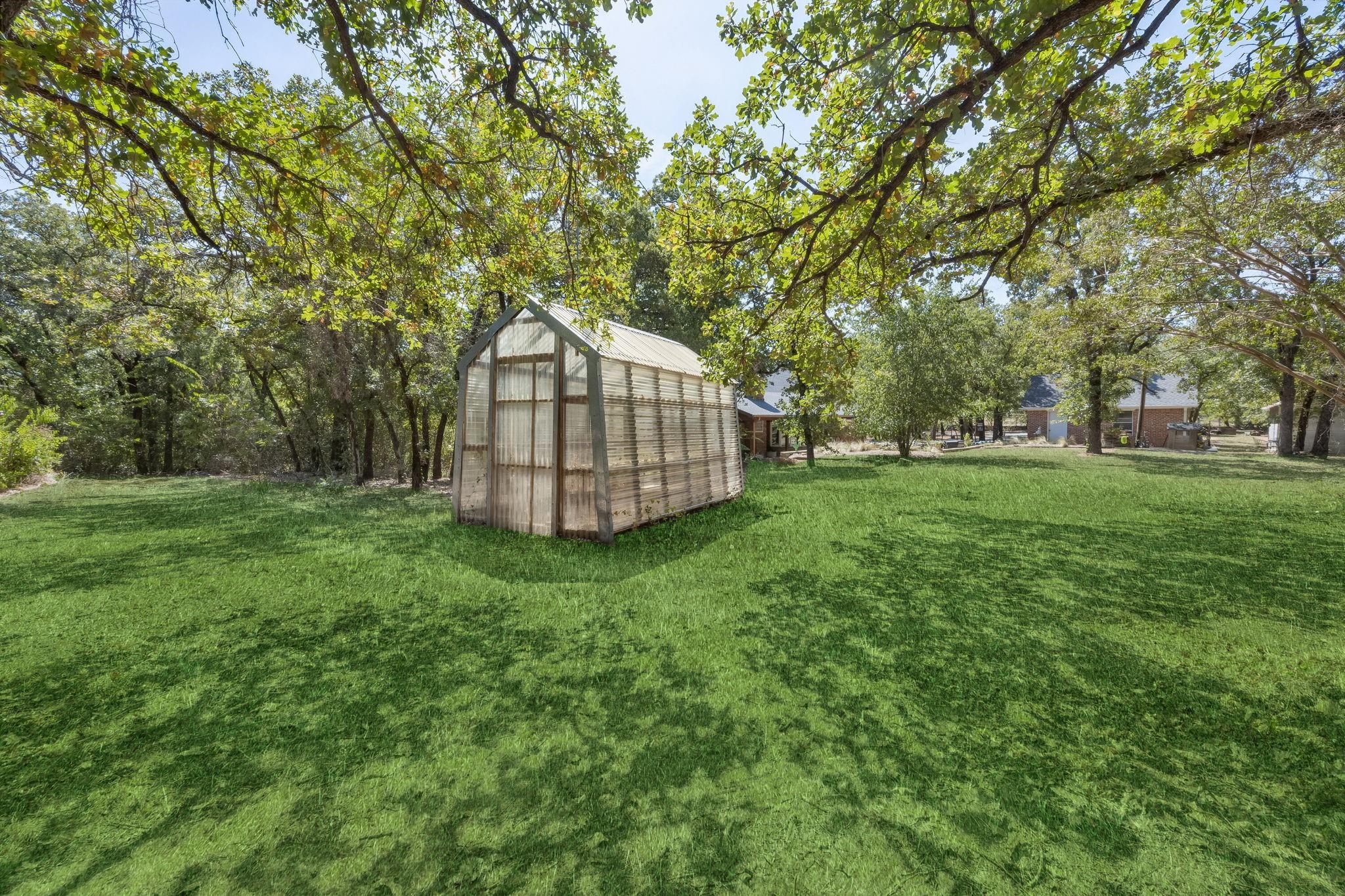 main property photo 16