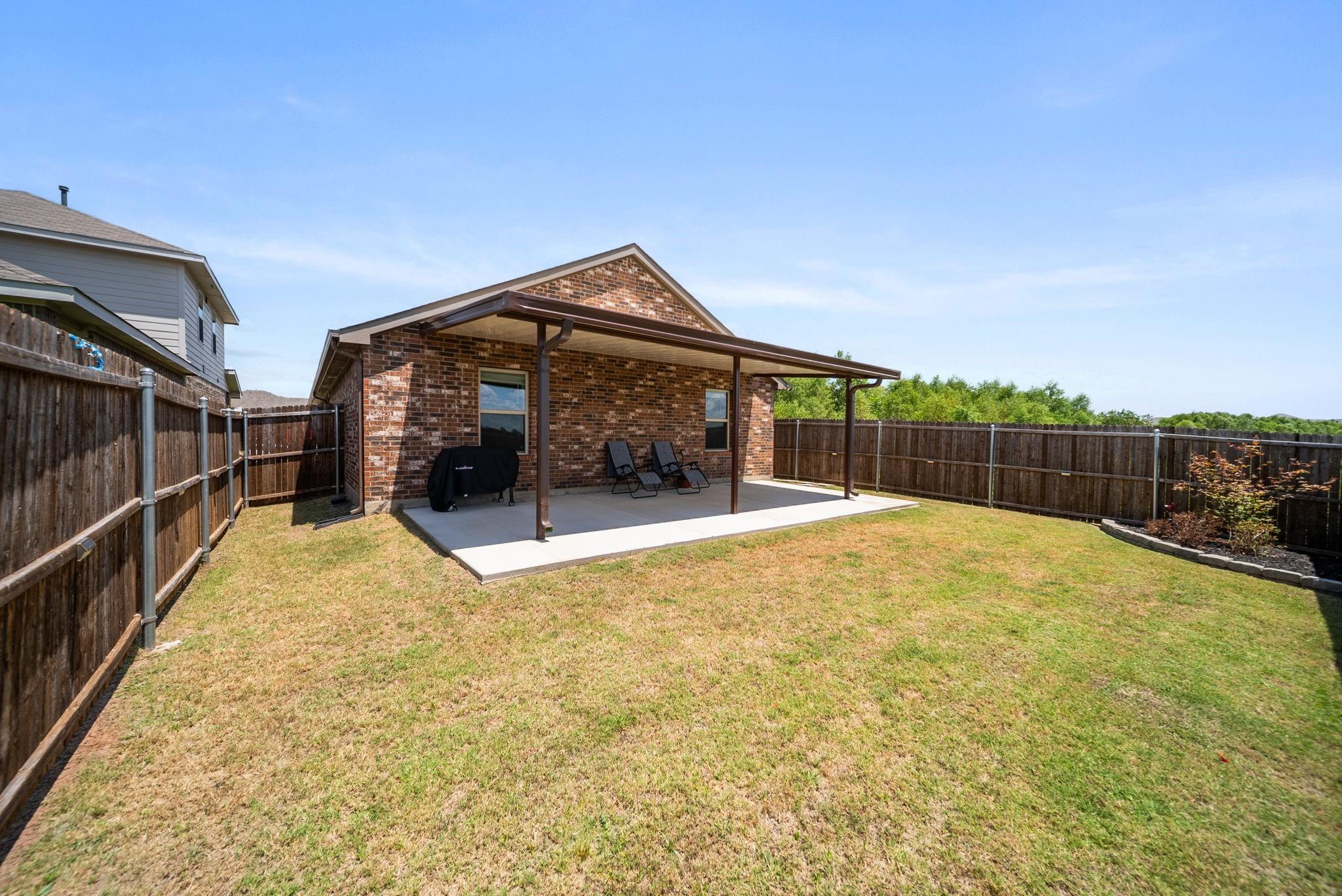 main property photo 23