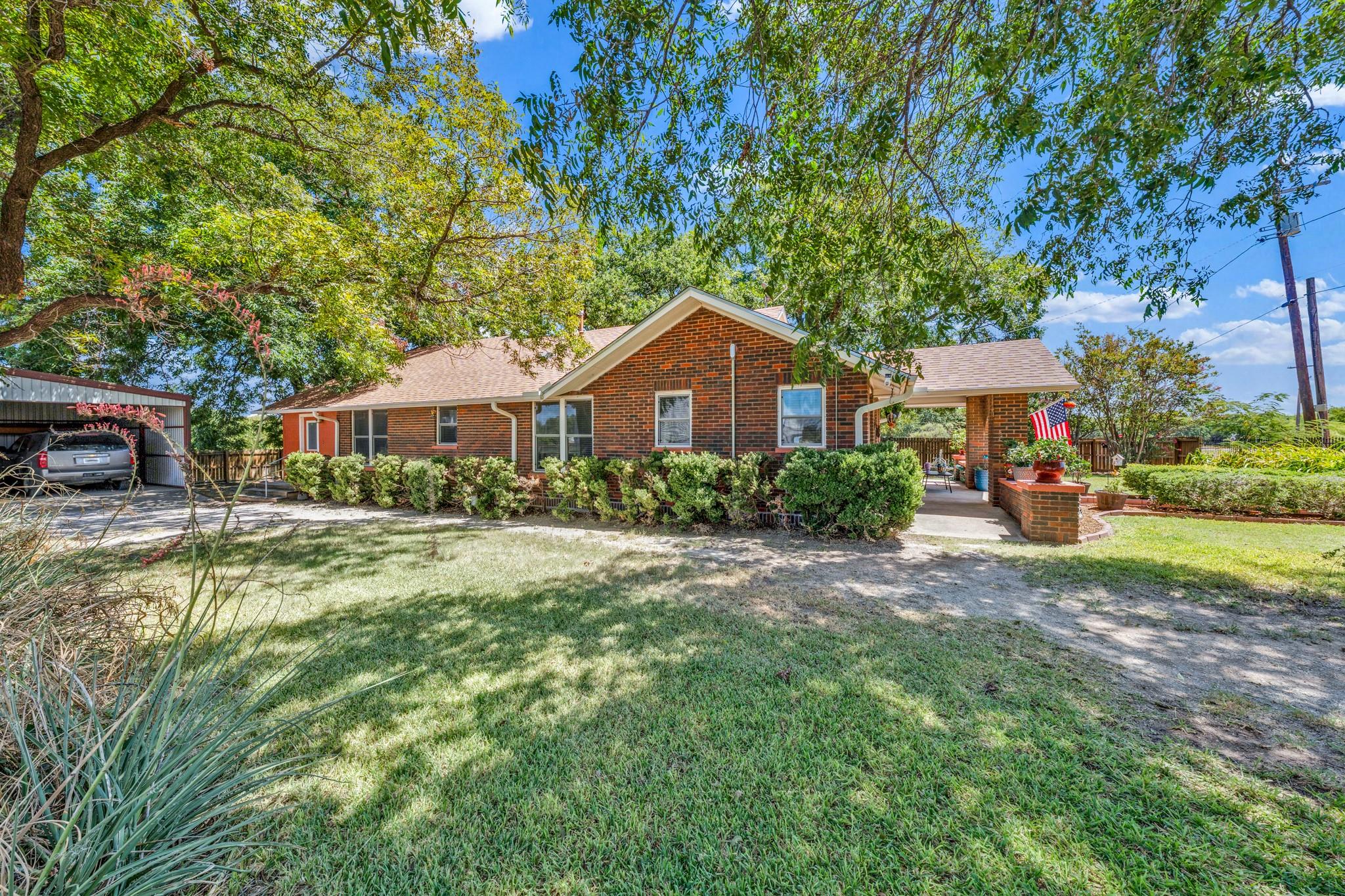 main property photo 15