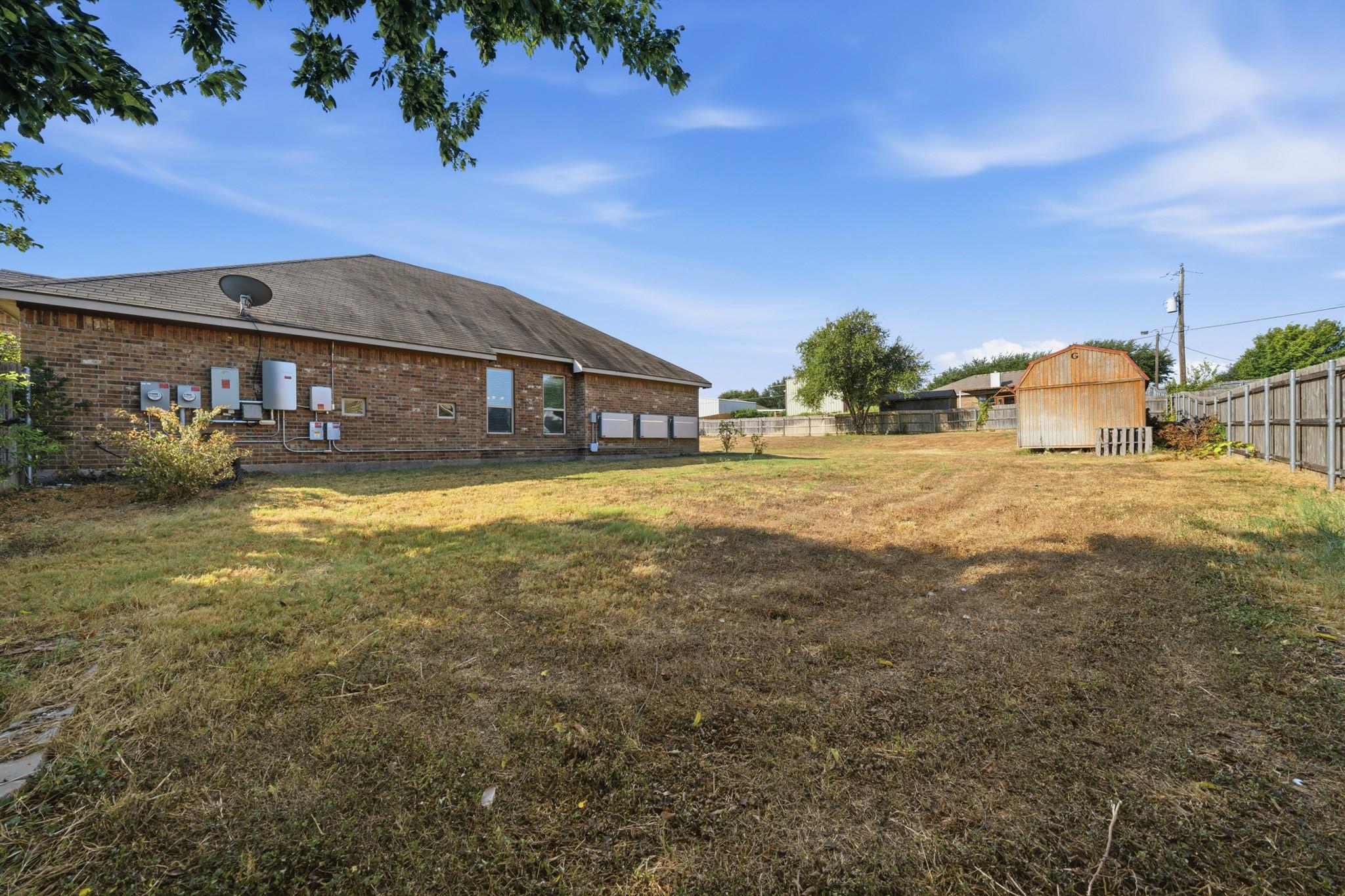 main property photo 27