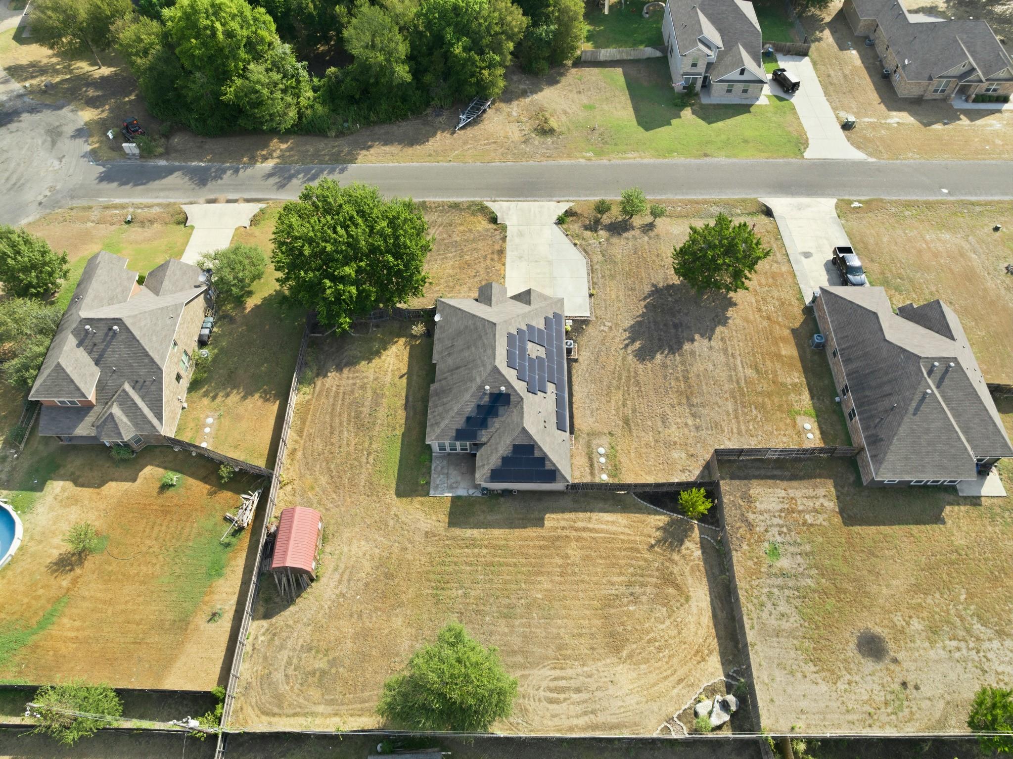 main property photo 32