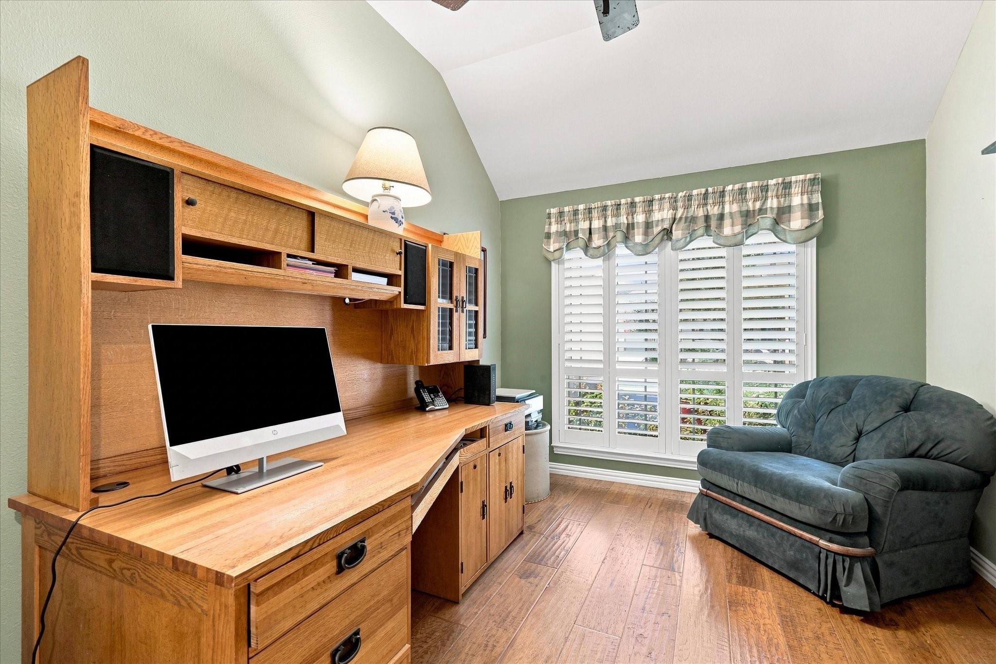 main property photo 7