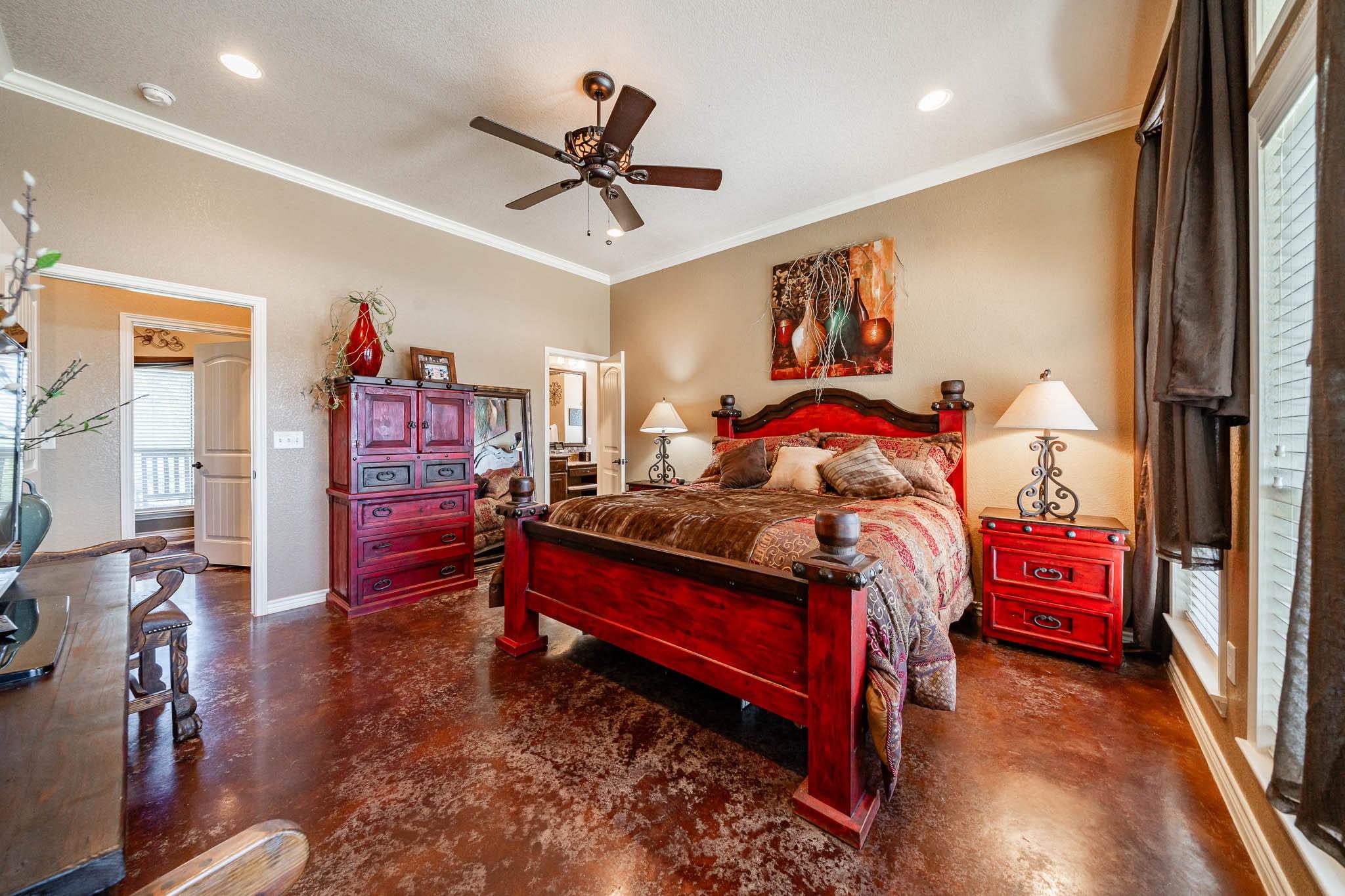 main property photo 26