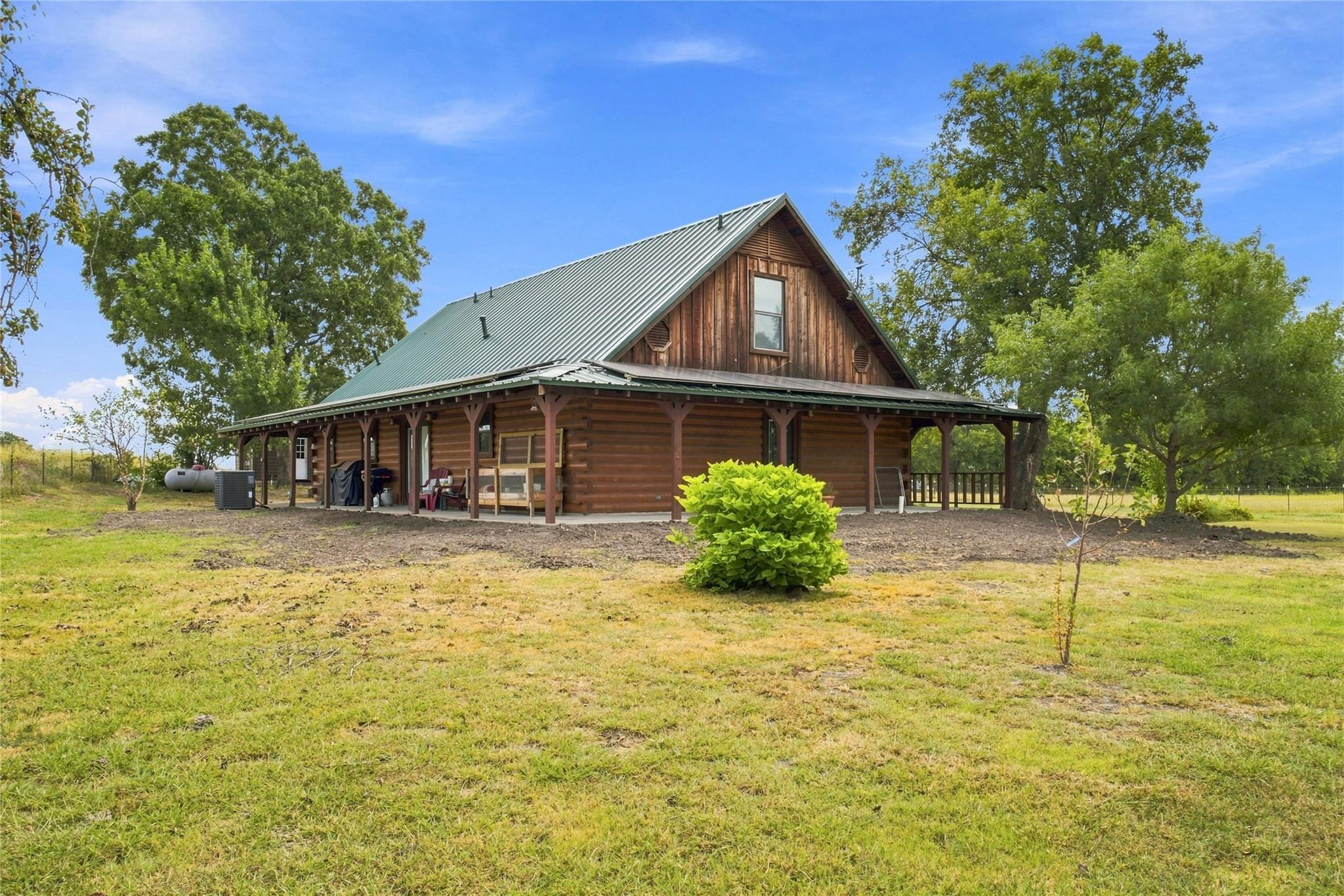main property photo 22