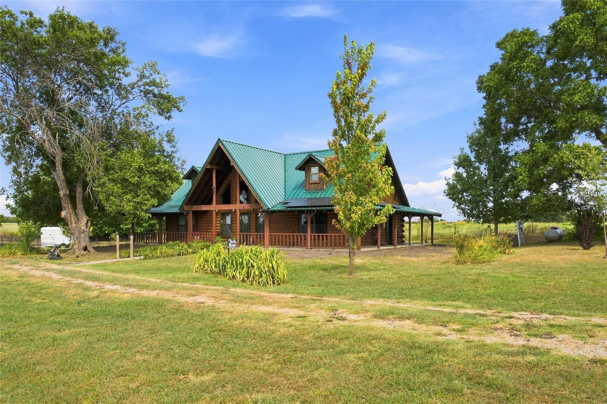 main property photo 27